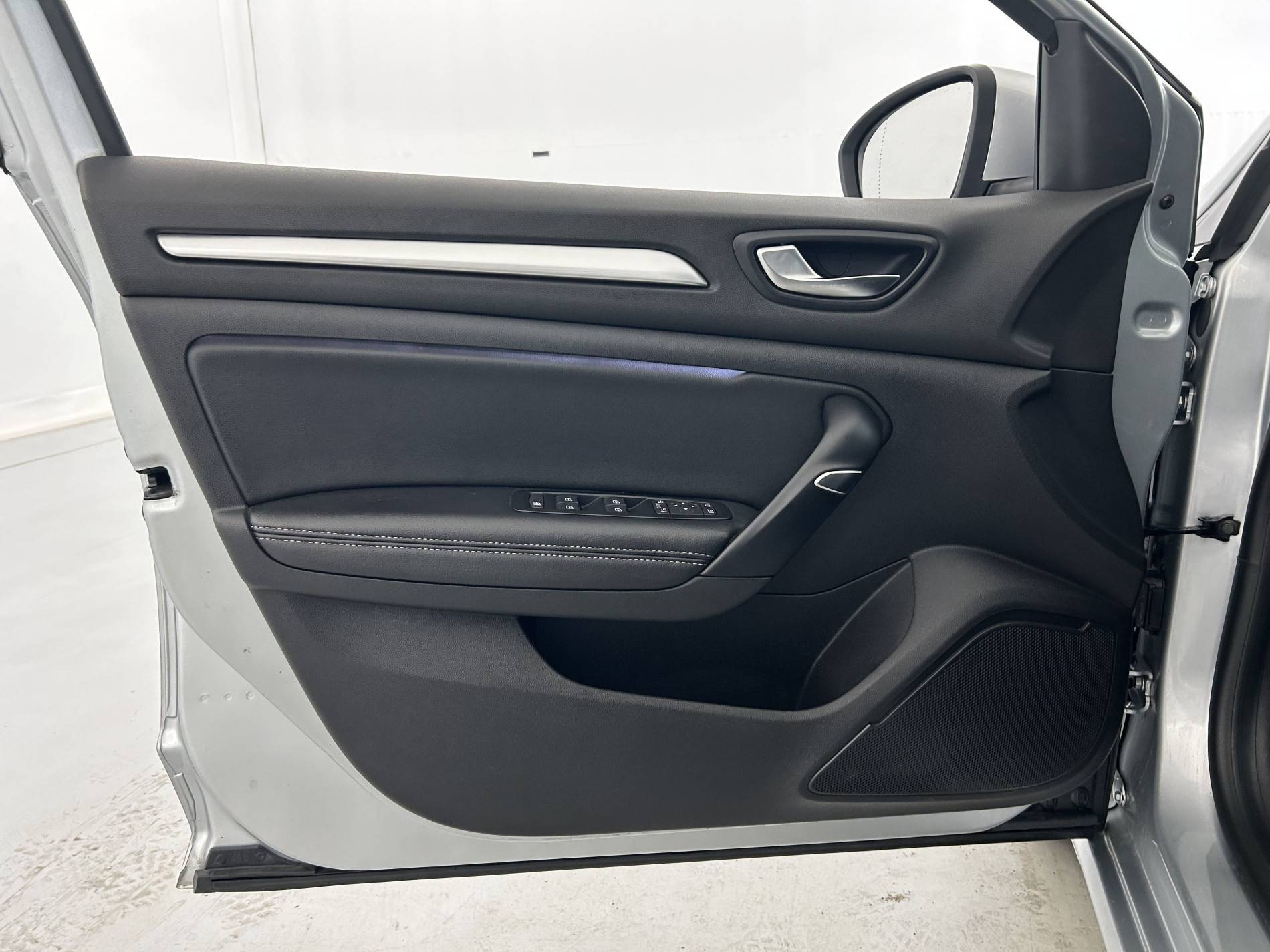 Vente en ligne Renault Megane 4 Estate Mégane IV Estate Blue dCi 115 EDC - 21N au prix de 15 990 €