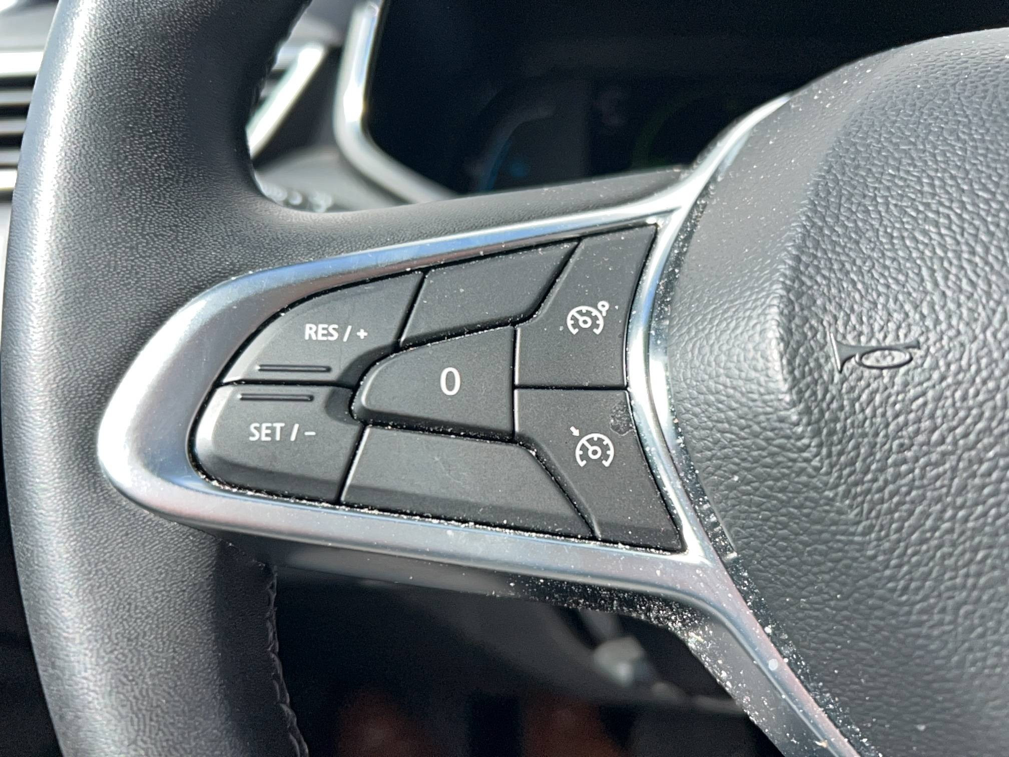 Vente en ligne Renault Clio 5 Clio E-Tech full hybrid 145 au prix de 17 990 €