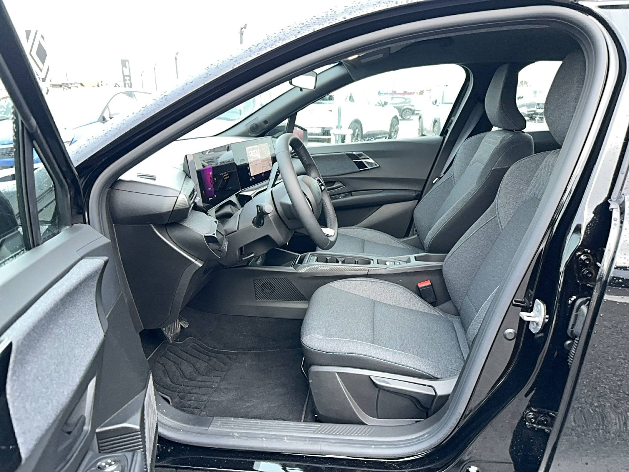 Renault Clio 6 Clio E-Tech full hybrid 160 ch occasion de 2025 en vente à Cherbourg