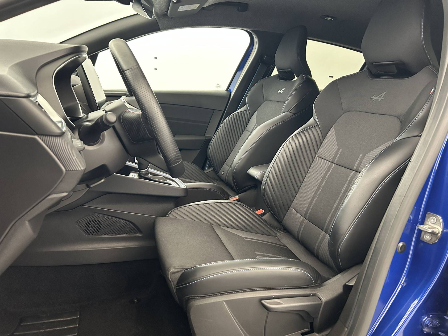 Vente en ligne Renault Clio 5 Clio E-Tech full hybrid 145 au prix de 20 390 €