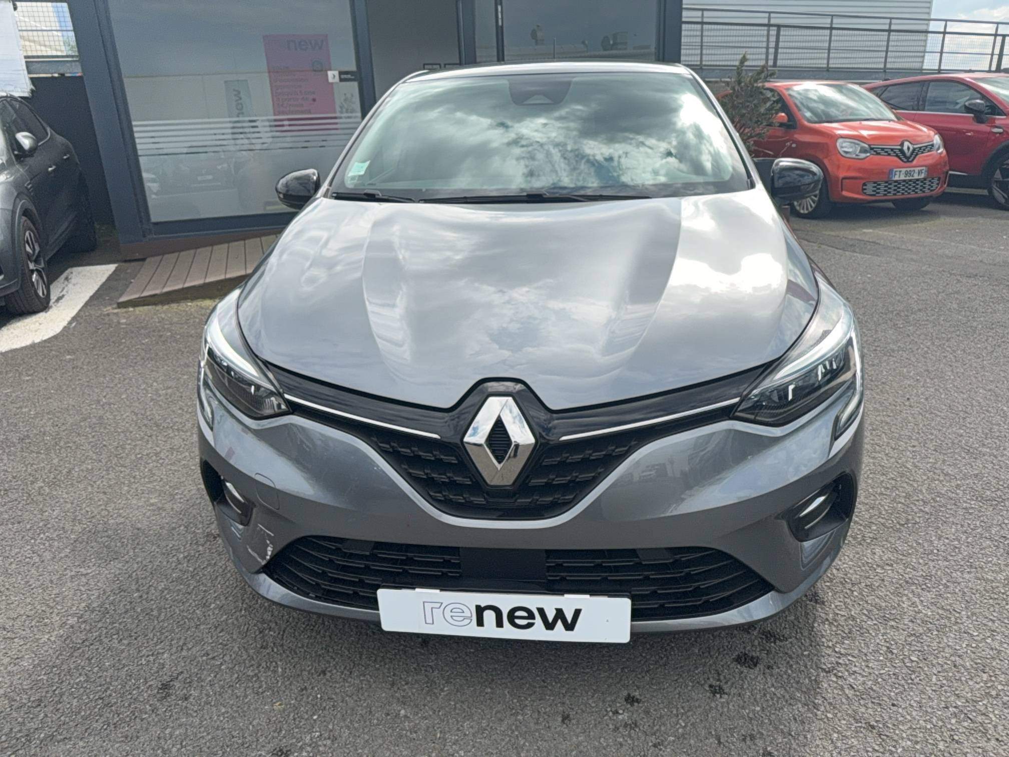 Vente en ligne Renault Clio 5 Clio TCe 90 au prix de 14 990 €