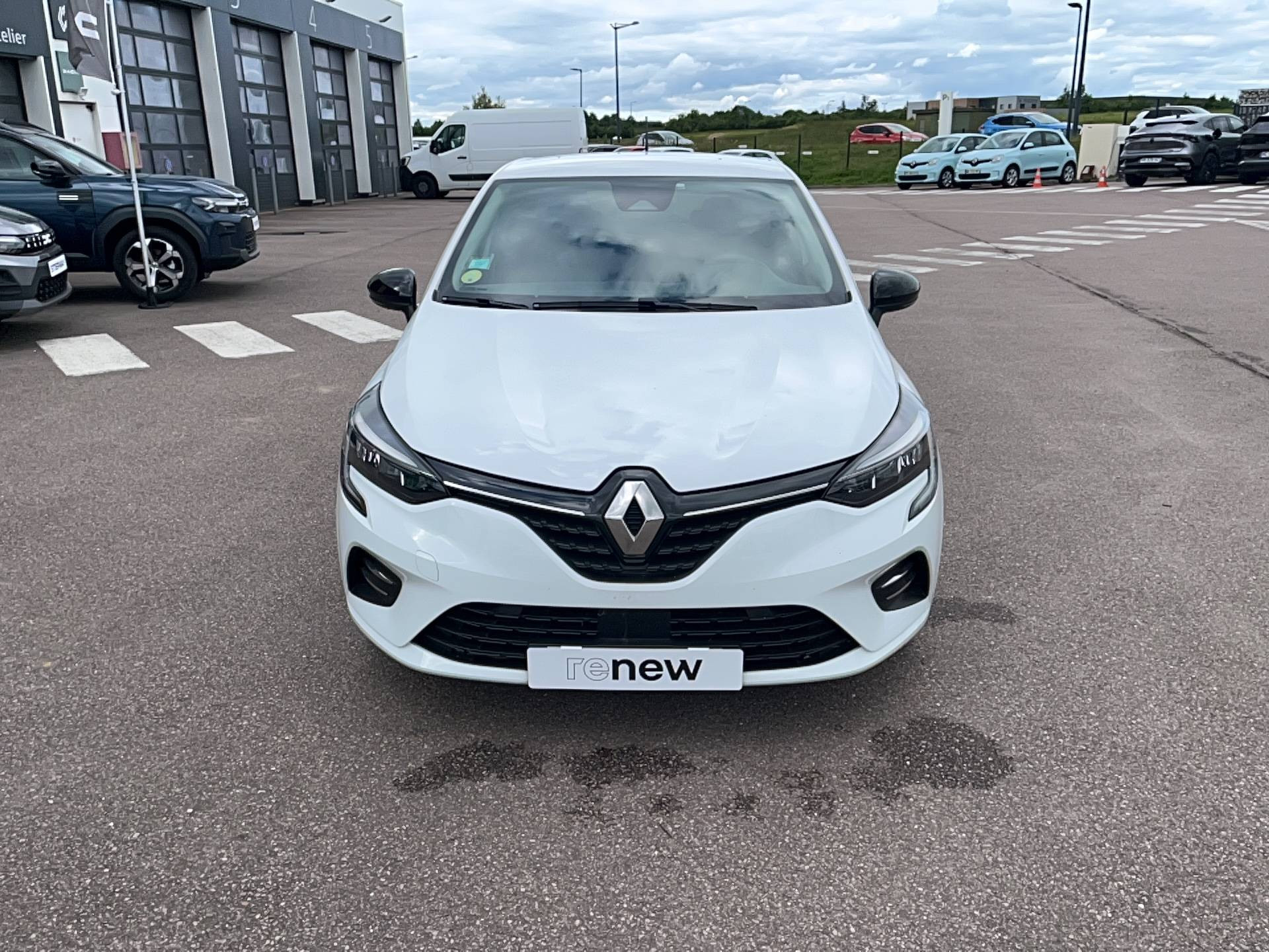Vente en ligne Renault Clio 5 Clio Blue dCi 100 au prix de 16 991 €