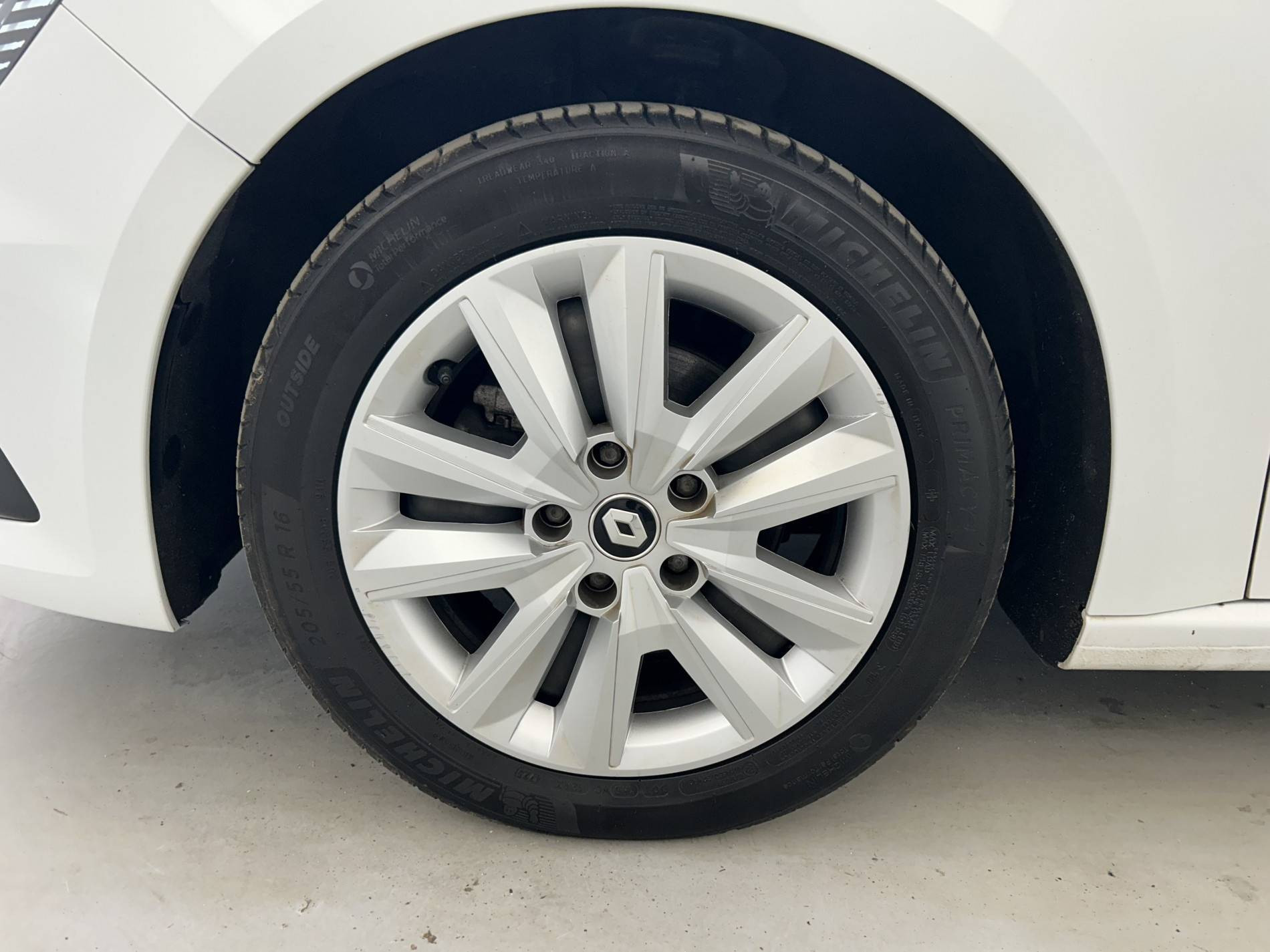 Vente en ligne Renault Megane 4 Estate Mégane IV Estate Blue dCi 115 - 21N au prix de 15 890 €