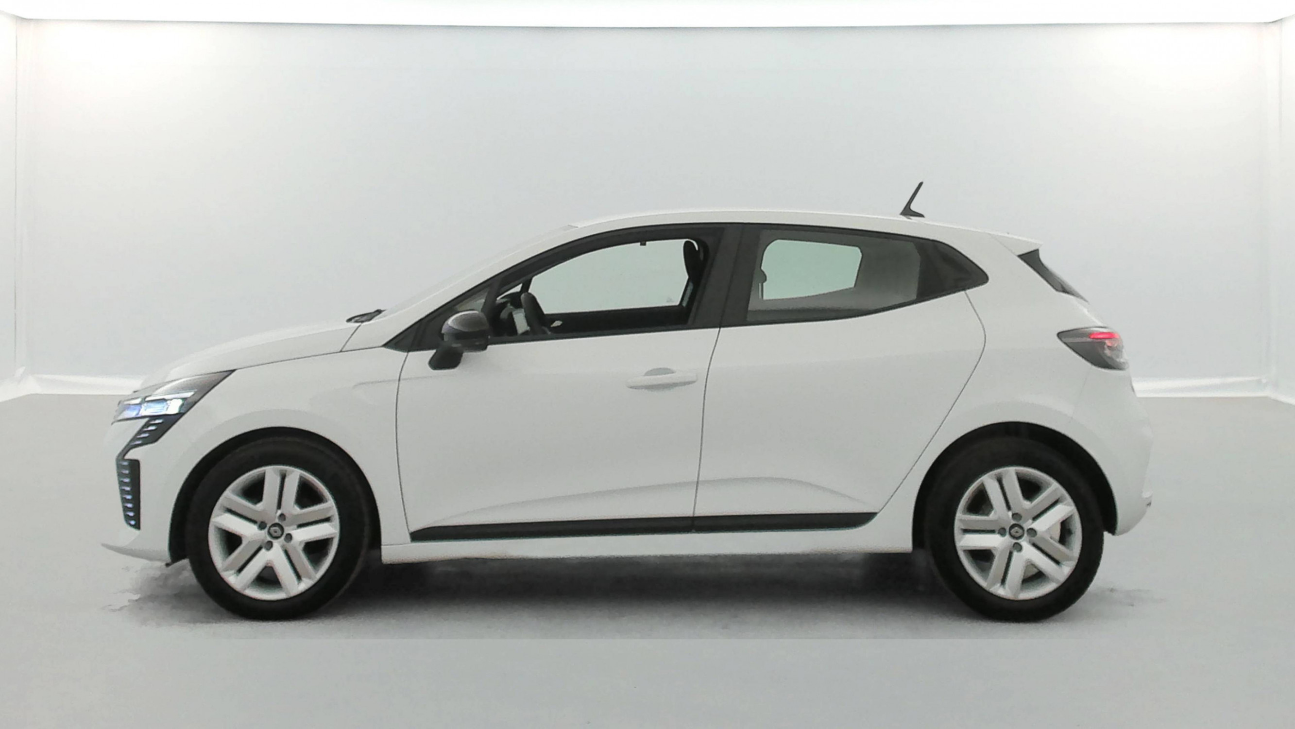 Vente en ligne Renault Clio 5 Clio TCe 90 ch GSR2 au prix de 15 390 €