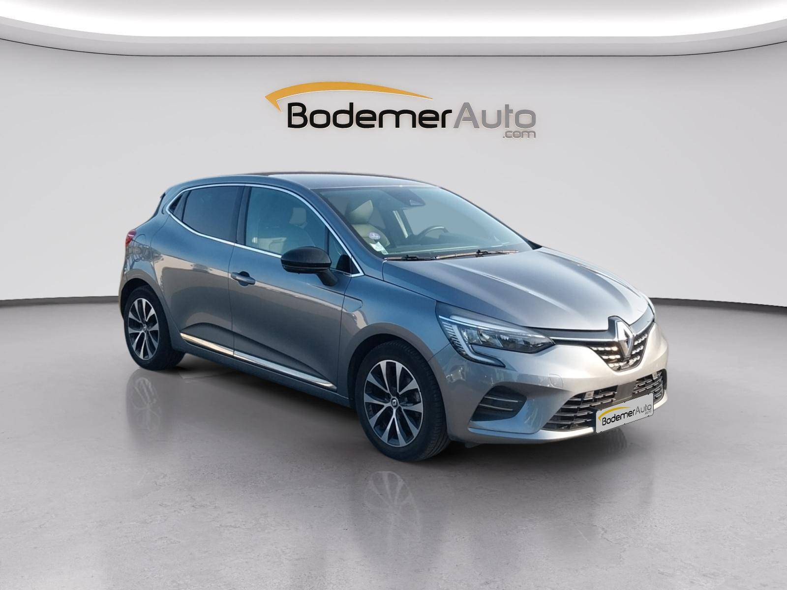 Vente en ligne Renault Clio 5 Clio E-Tech full hybrid 145 au prix de 14 990 €