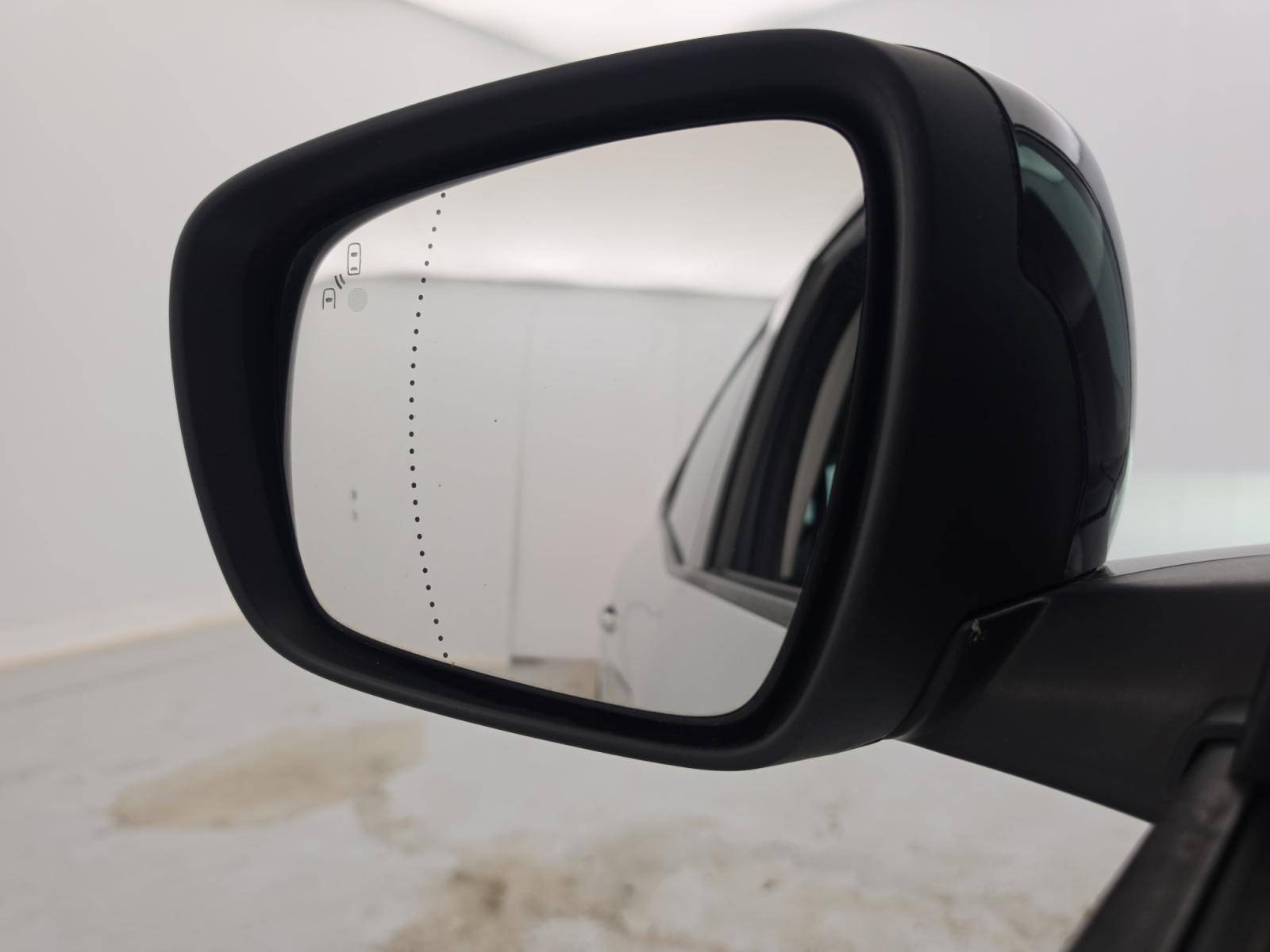 Vente en ligne Renault Grand Scenic 4 Grand Scenic dCi 130 Energy au prix de 15 650 €