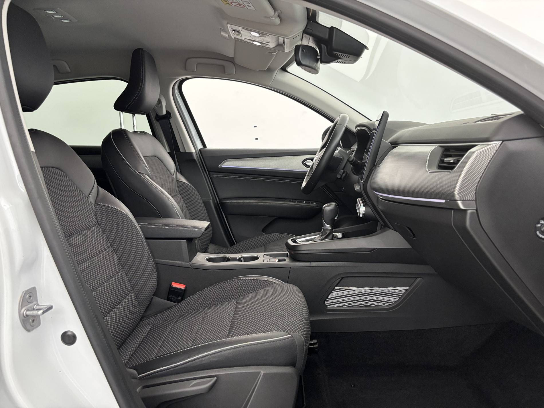Vente en ligne Renault Arkana  E-Tech hybride 145 - 22 au prix de 21 490 €