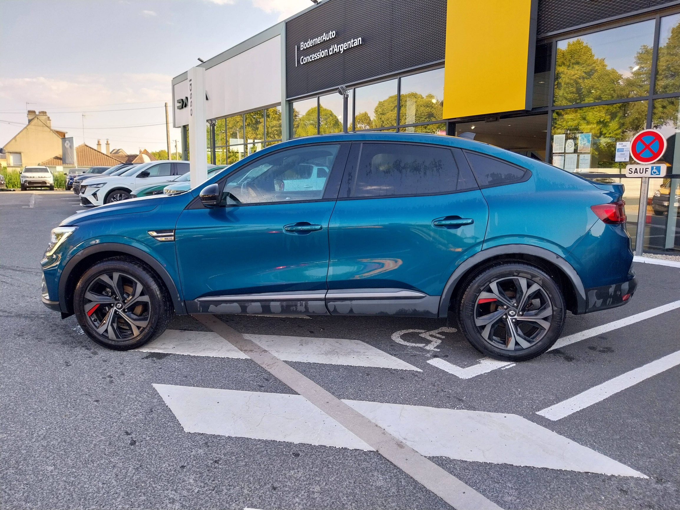 Vente en ligne Renault Arkana  E-Tech 145 - 21B au prix de 19 500 €