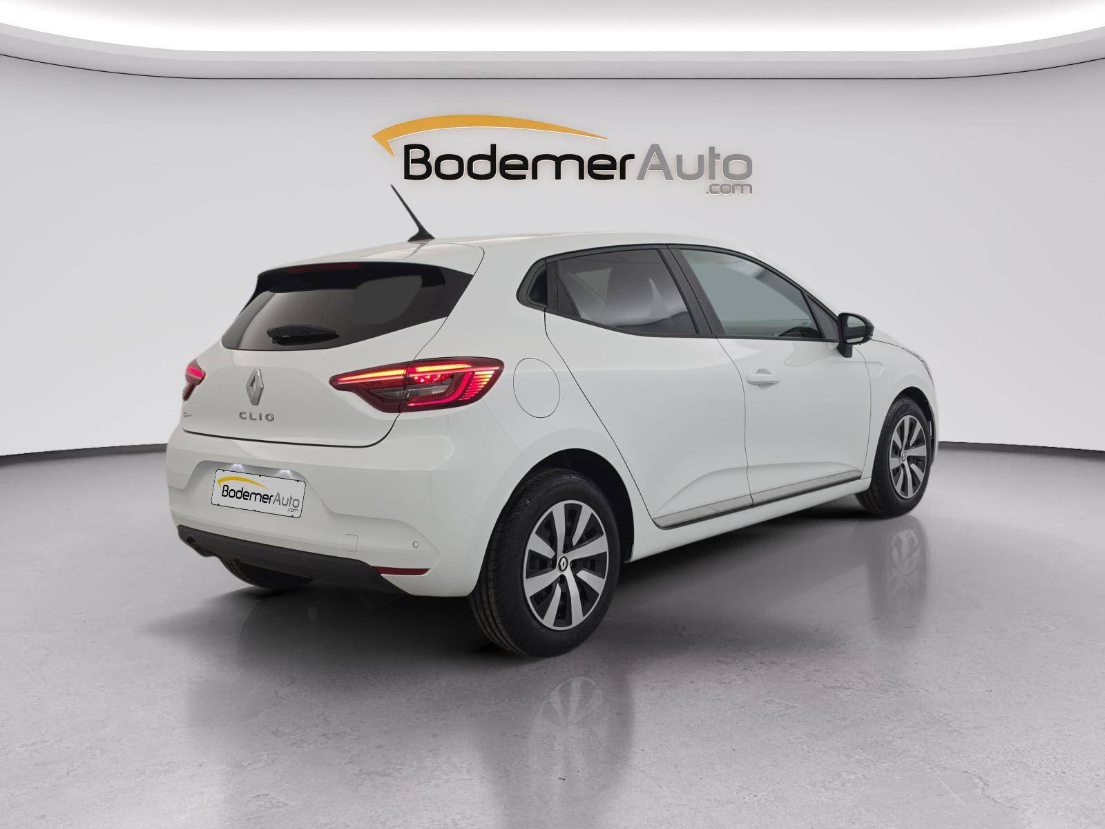 Vente en ligne Renault Clio 5 Clio TCe 90 au prix de 13 850 €