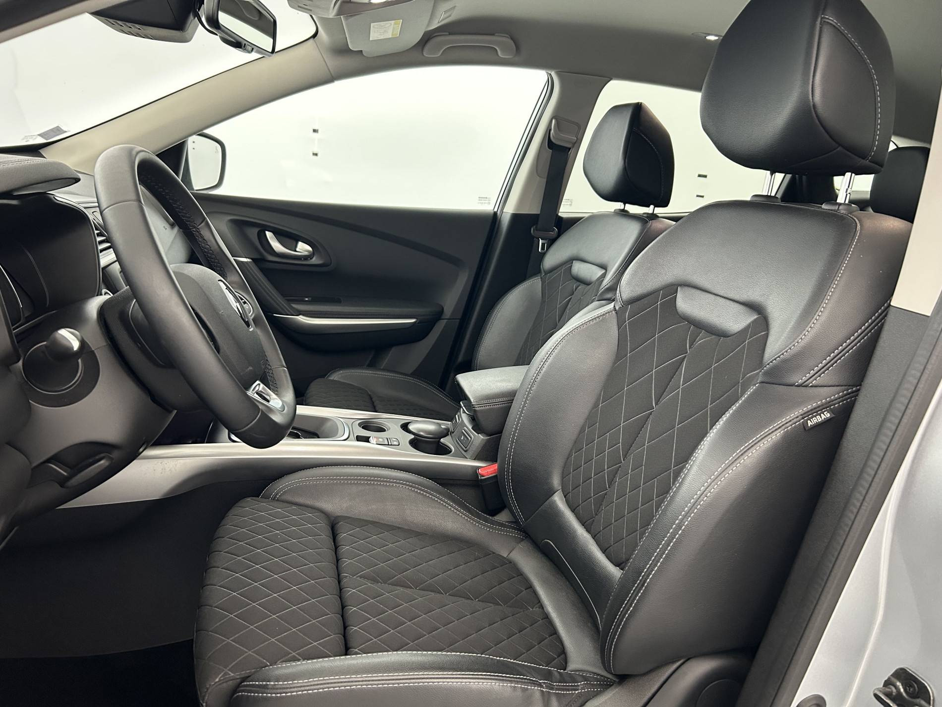 Vente en ligne Renault Kadjar  TCe 140 EDC au prix de 19 990 €