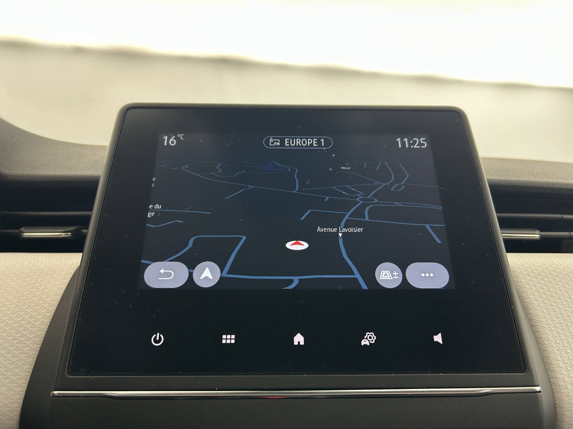 Vente en ligne Renault Clio 5 Clio TCe 90 au prix de 13 790 €