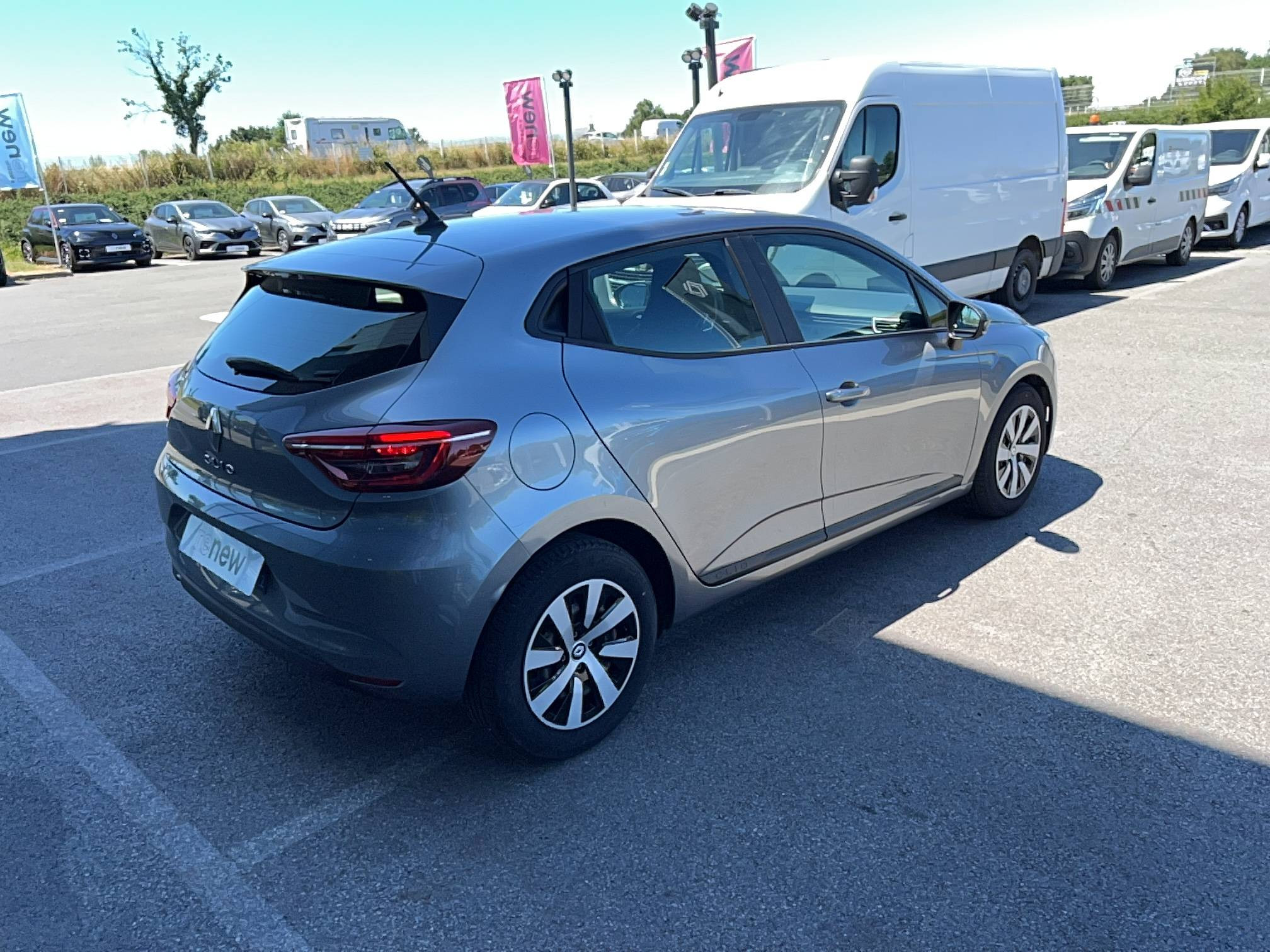 Vente en ligne Renault Clio 5 Clio TCe 90 au prix de 13 990 €