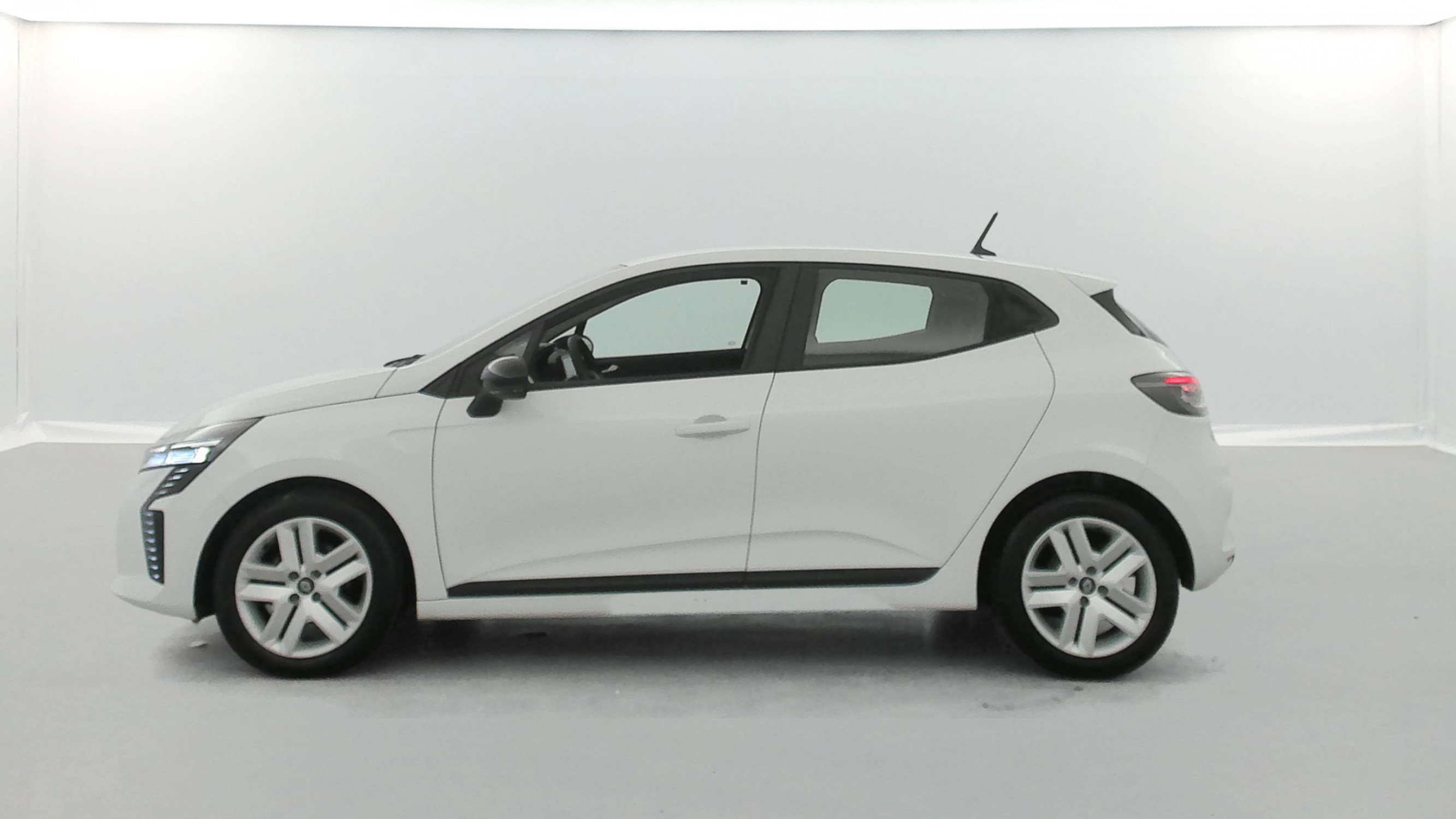 Vente en ligne Renault Clio 5 Clio Eco-G 100 ch GSR2 au prix de 14 200 €