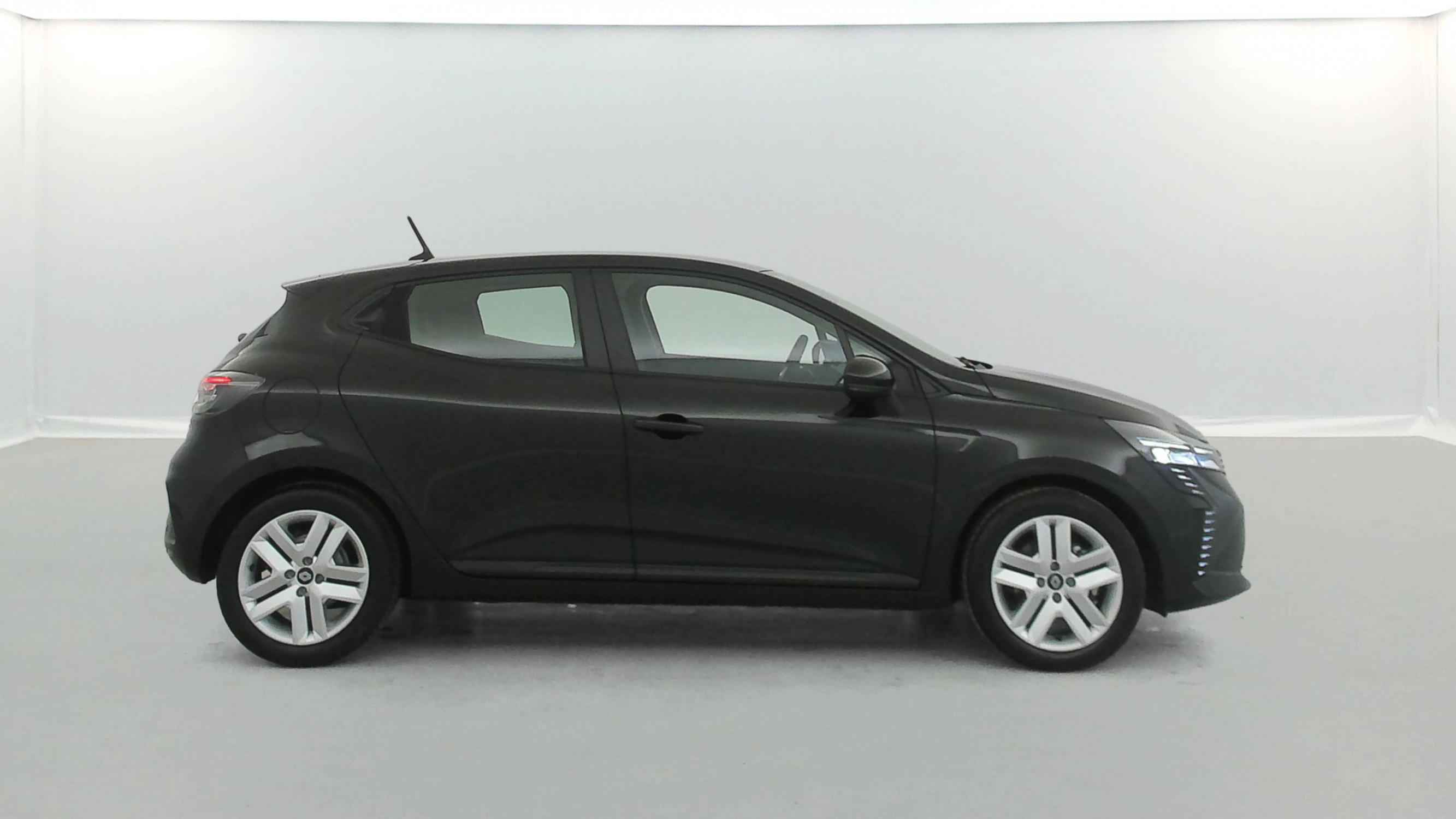 Vente en ligne Renault Clio 5 Clio E-Tech full hybrid 145 ch GSR2 au prix de 19 990 €