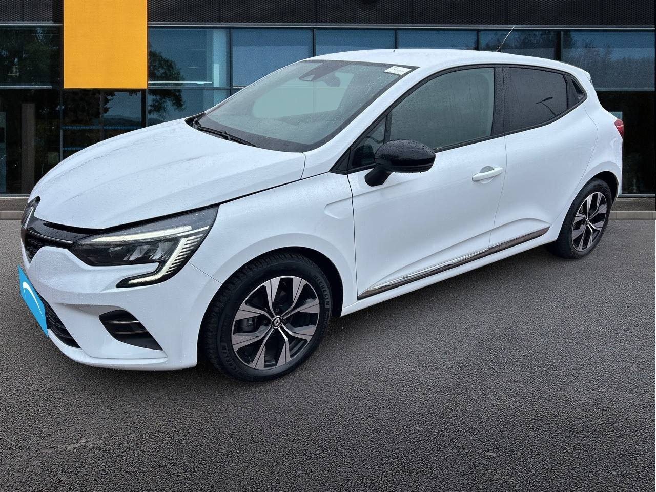 Vente en ligne Renault Clio 5 Clio TCe 90 au prix de 13 490 €