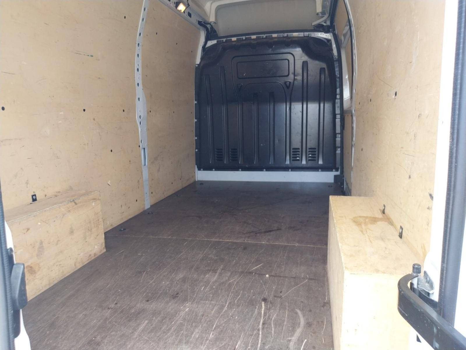 Vente en ligne Renault Master Fourgon MASTER FGN TRAC F3500 L3H3 BLUE DCI 135 au prix de 26 890 €