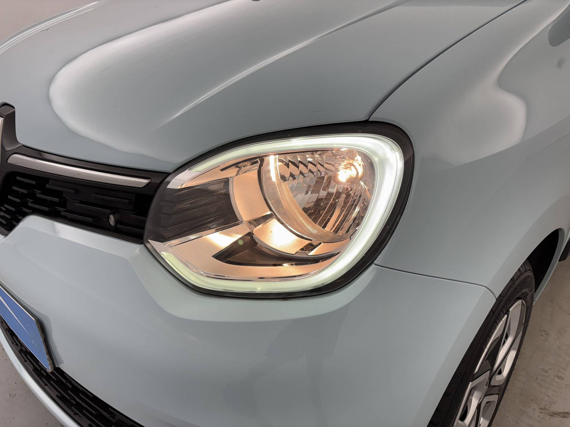 Vente en ligne Renault Twingo Electrique Twingo III E-Tech au prix de 12 990 €