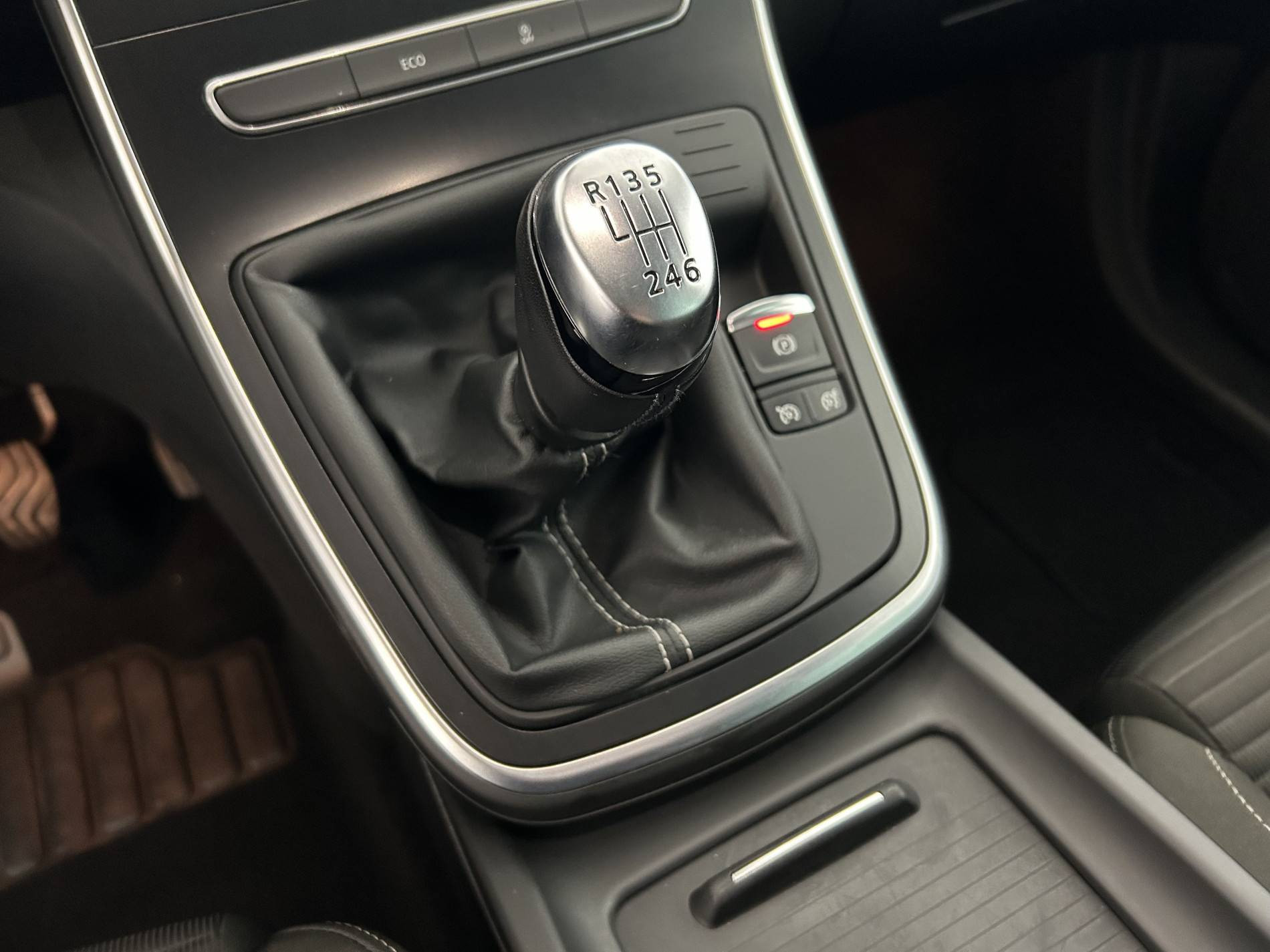 Vente en ligne Renault Scenic 4 Scenic TCe 115 FAP - 21 au prix de 14 790 €