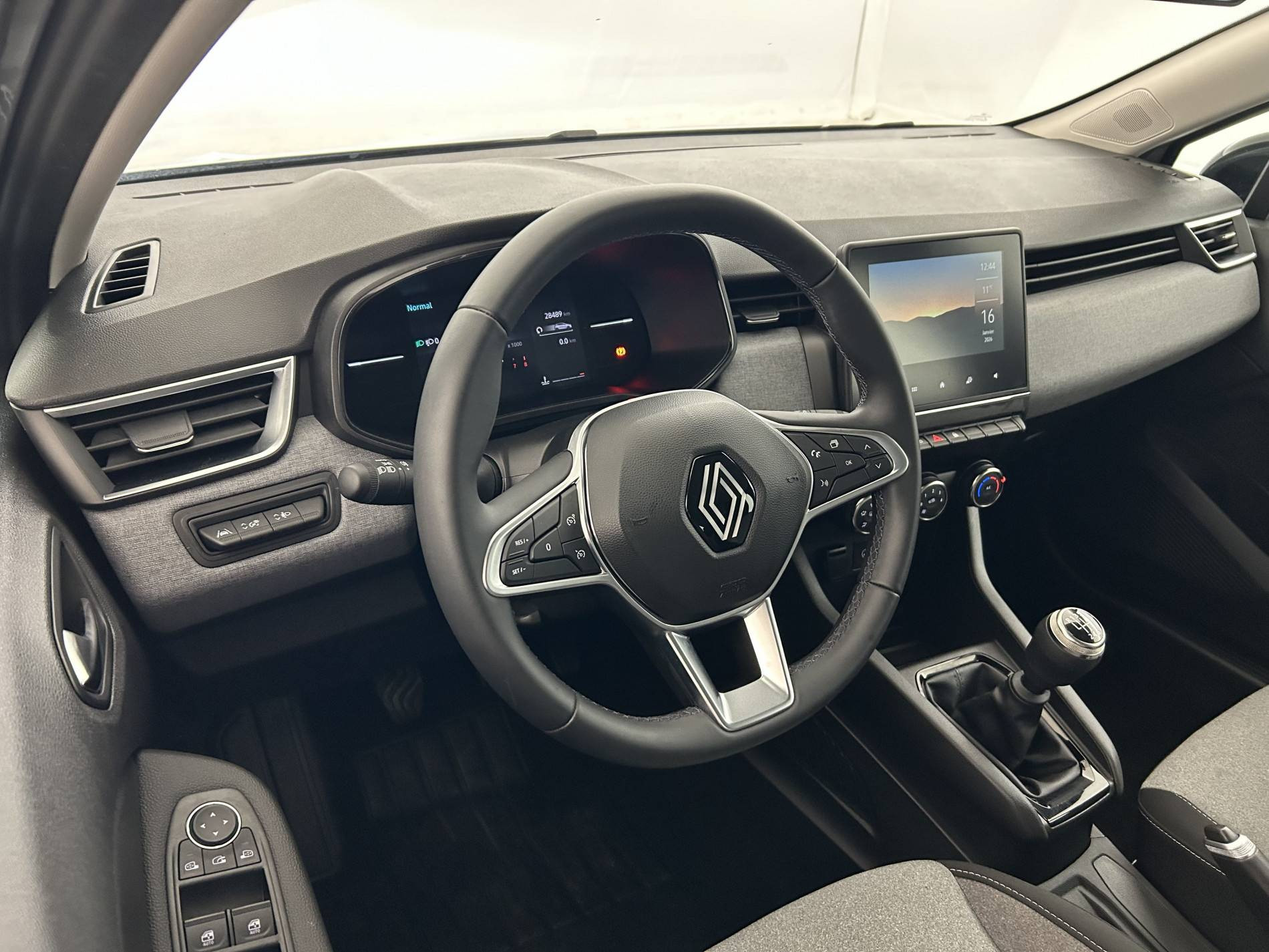 Vente en ligne Renault Clio 5 Clio TCe 90 au prix de 15 200 €