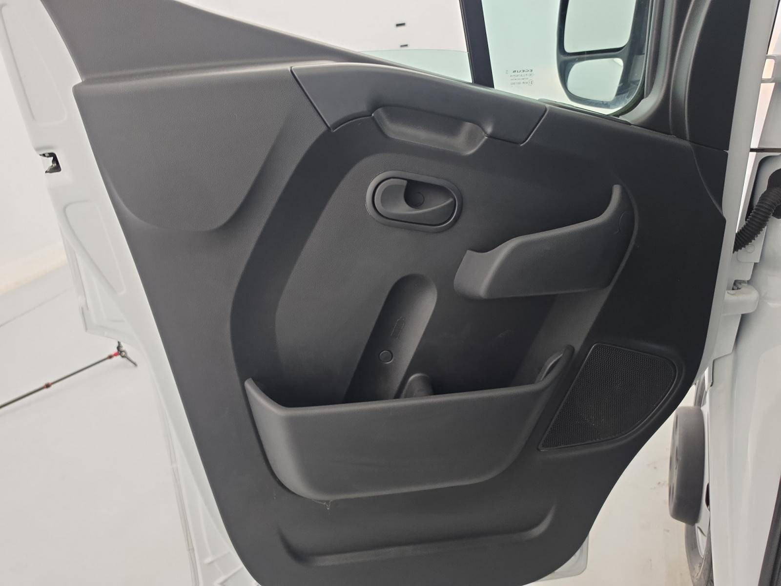Vente en ligne Renault Master 3 Châssis Cabine MASTER CC PROP RJ3500 L2 PAFC BLUE DCI 130 EURO VI au prix de 33 900 €
