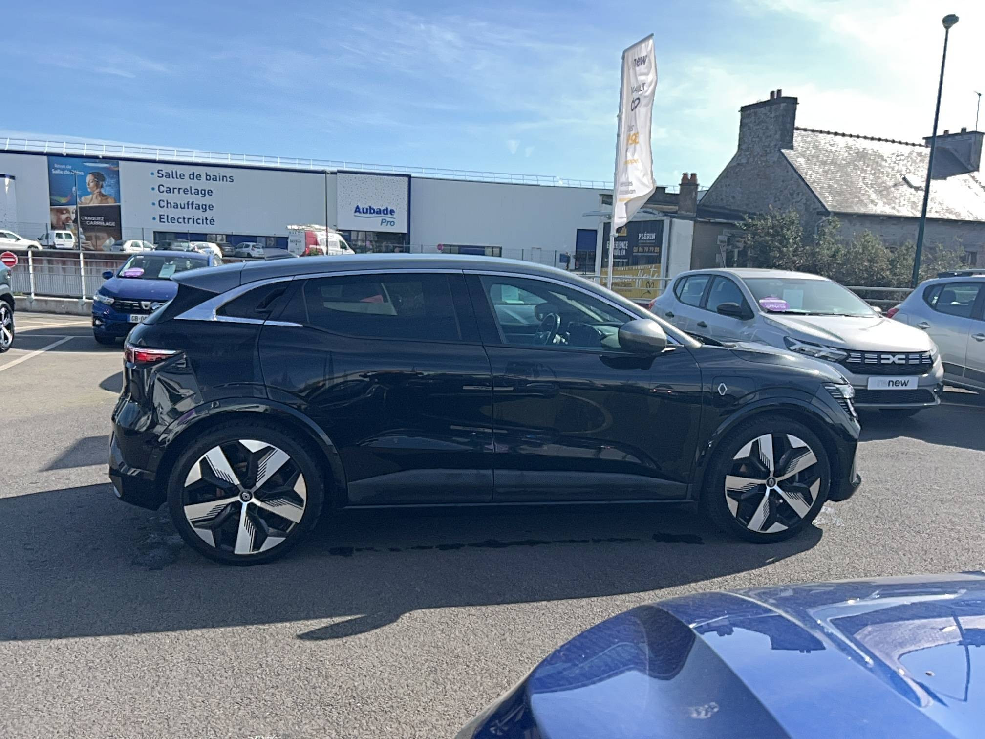 Vente en ligne Renault Megane E-Tech  EV60 220 ch super charge au prix de 21 900 €