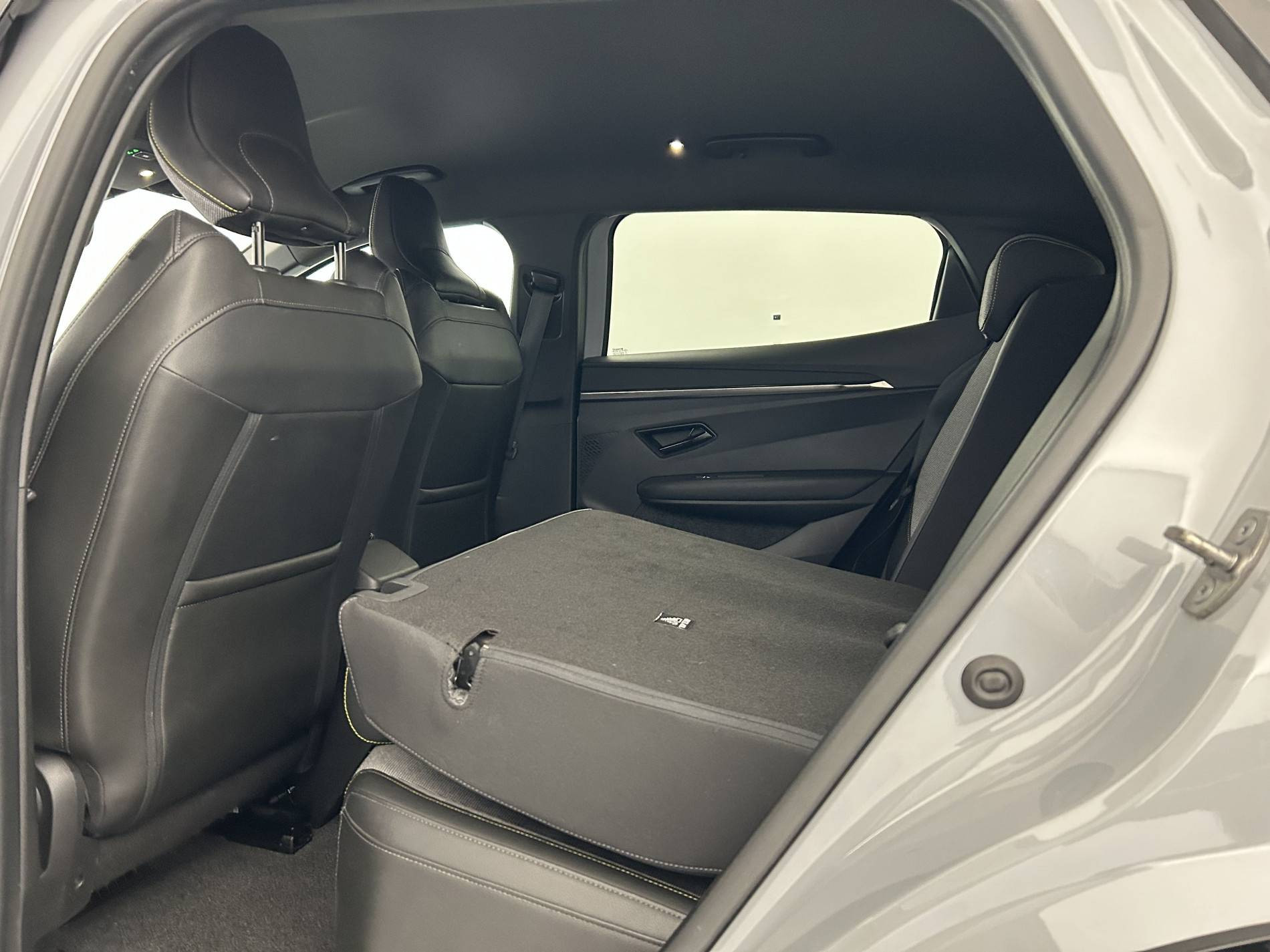 Vente en ligne Renault Megane E-Tech  EV60 220 ch super charge au prix de 20 990 €