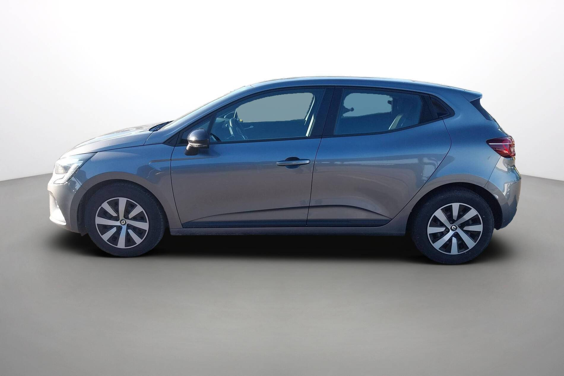 Vente en ligne Renault Clio 5 Clio TCe 90 au prix de 13 590 €