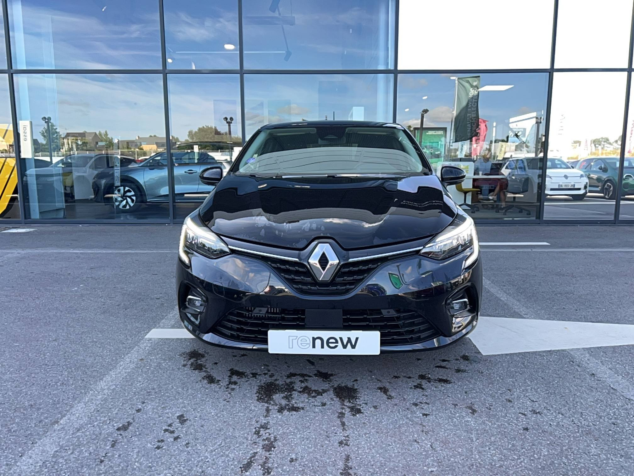 Vente en ligne Renault Clio 5 Clio TCe 100 GPL au prix de 13 990 €