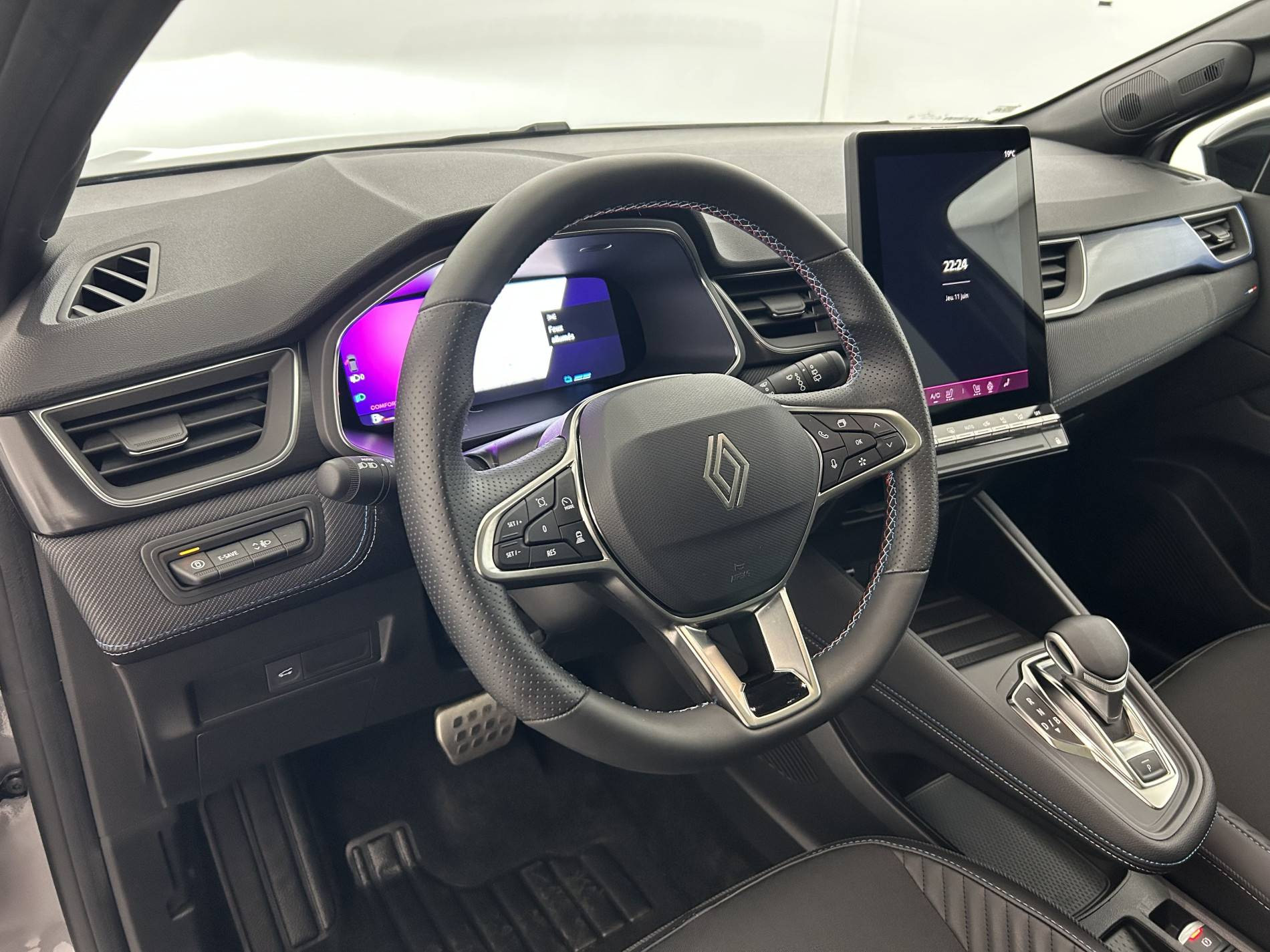 Vente en ligne Renault Symbioz  E-Tech full hybrid 145 au prix de 28 790 €