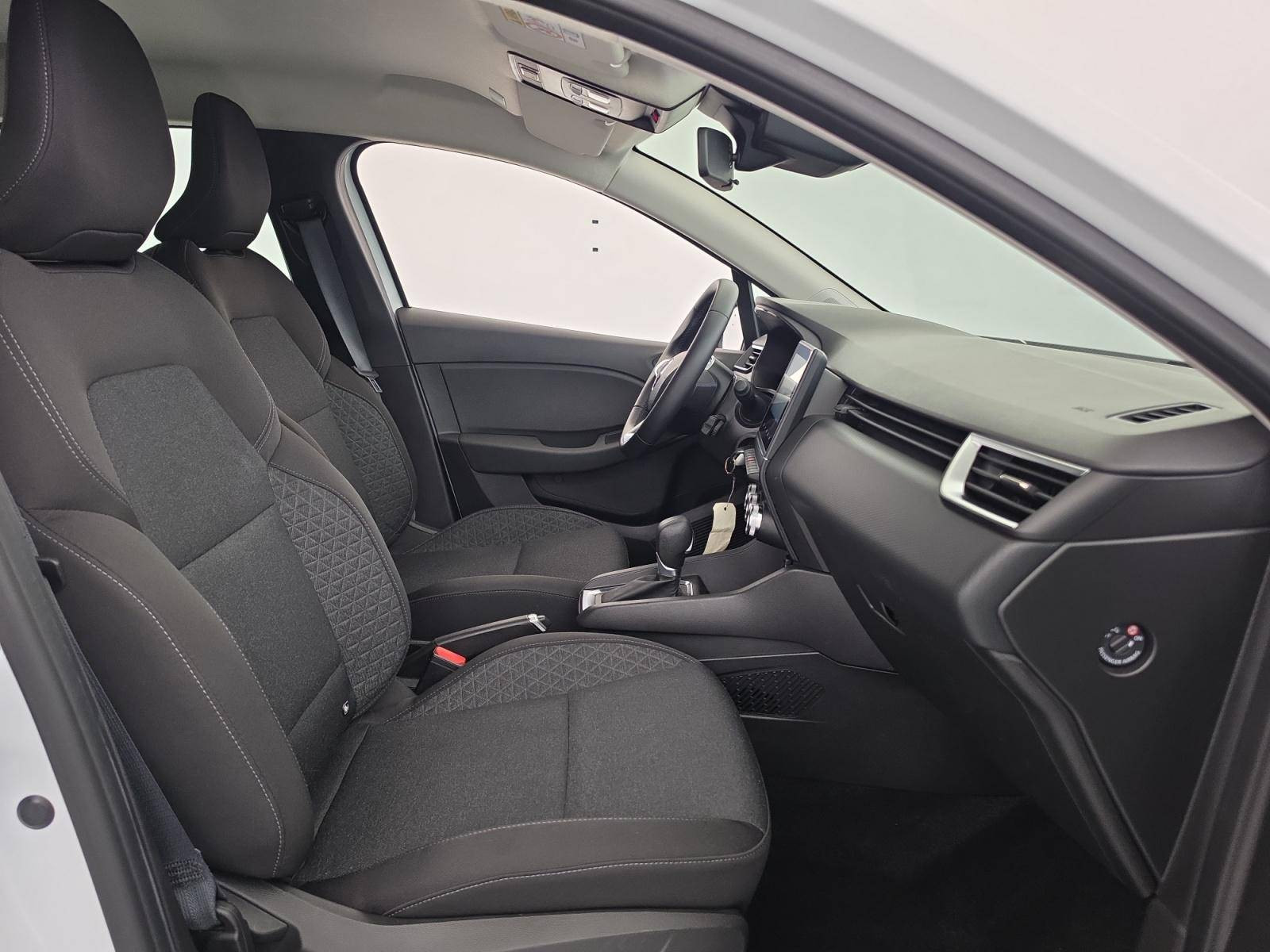 Vente en ligne Renault Clio 5 Clio E-Tech full hybrid 145 au prix de 17 350 €
