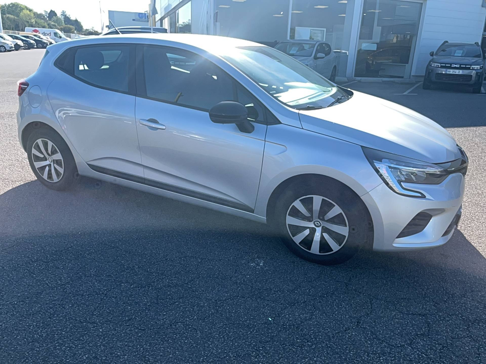 Vente en ligne Renault Clio 5 Clio TCe 90 au prix de 13 990 €