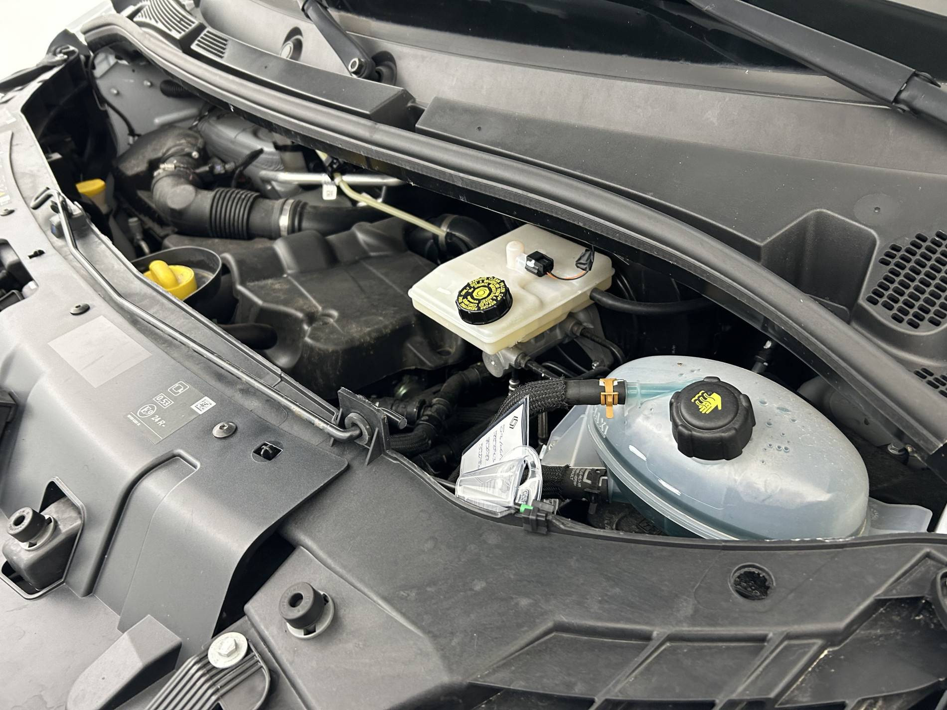 Vente en ligne Renault Master Fourgon MASTER FGN TRAC F3500 L3H3 BLUE DCI 135 au prix de 28 790 €