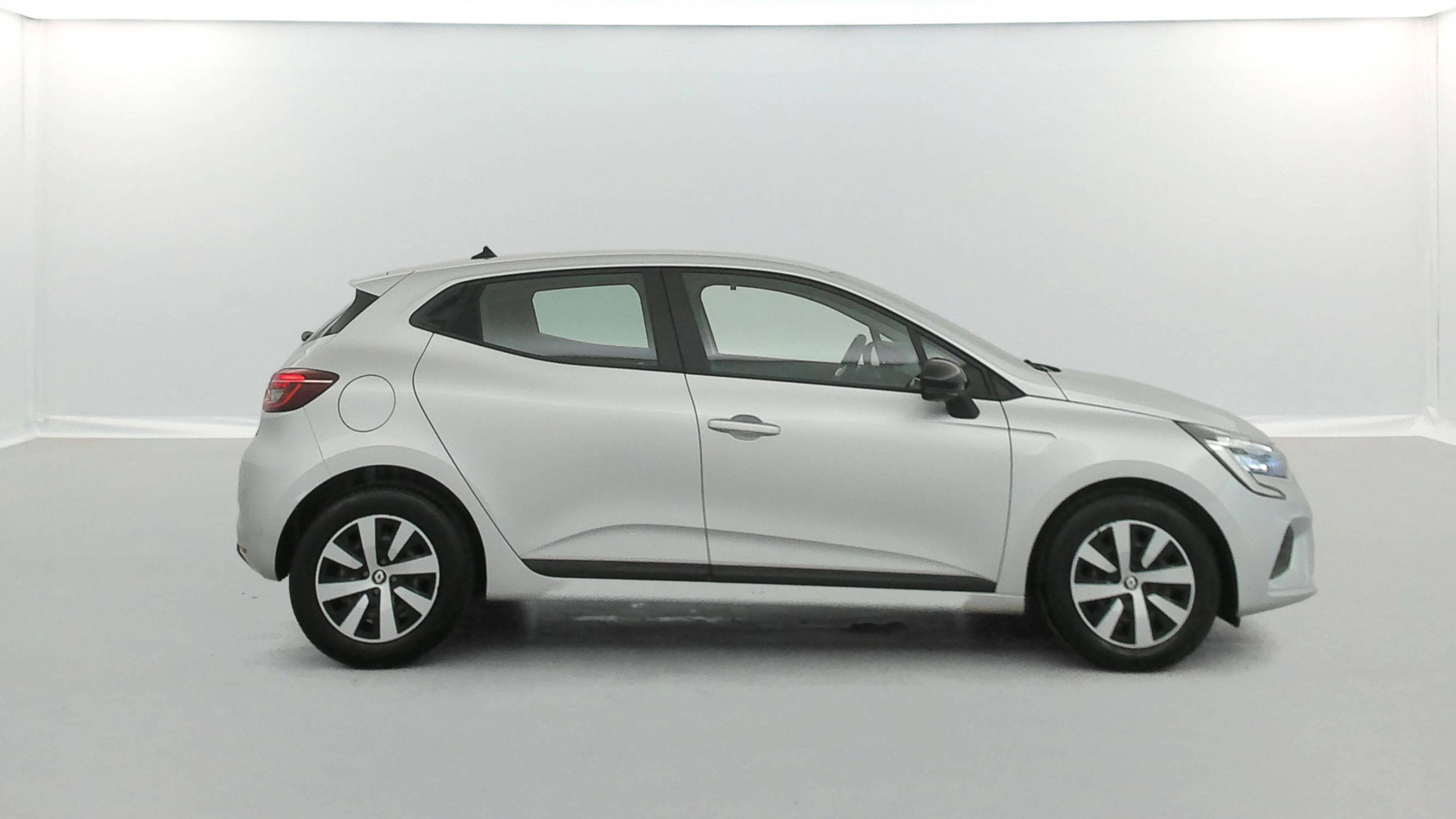 Vente en ligne Renault Clio 5 Clio TCe 90 au prix de 14 440 €