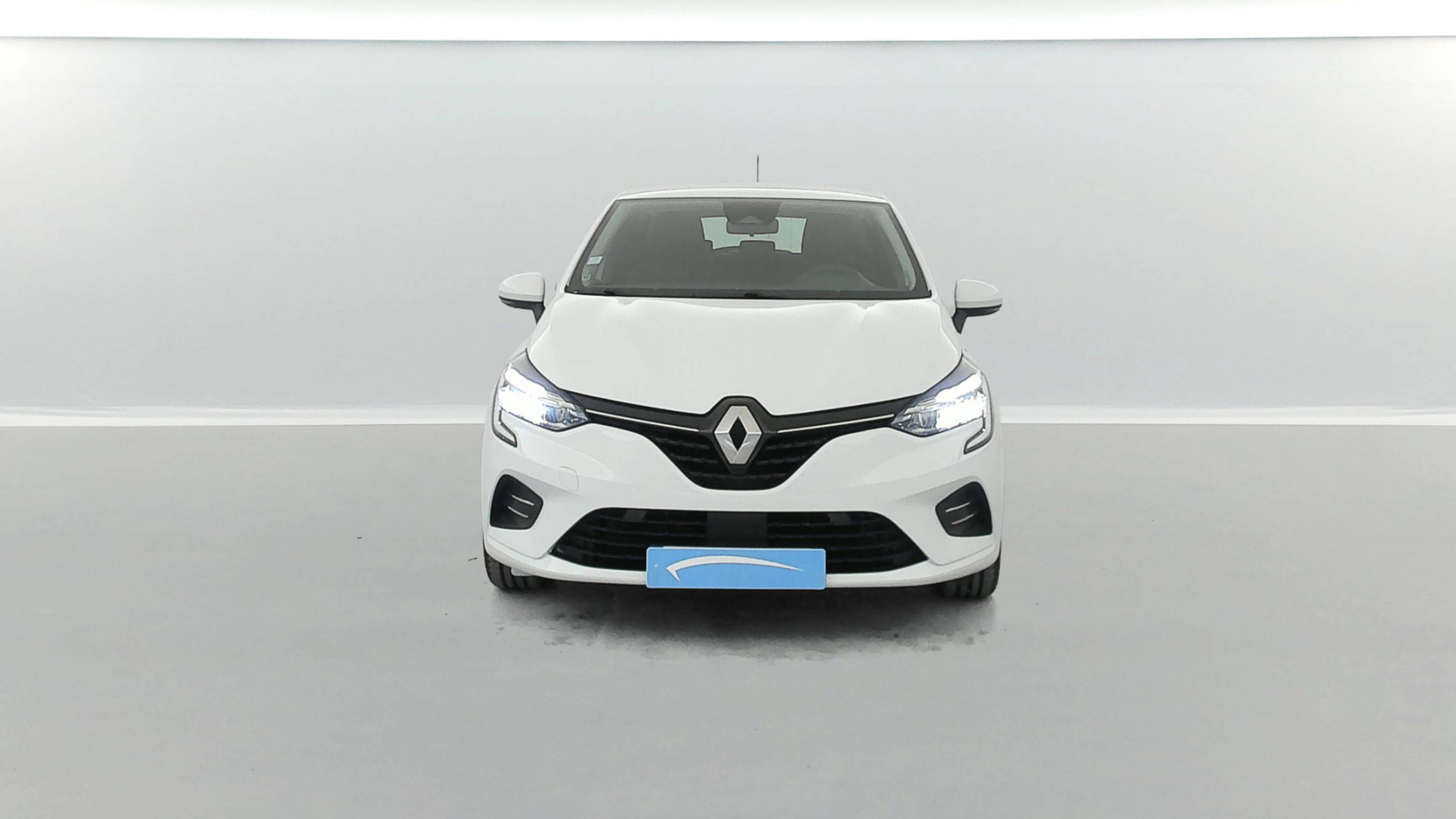 Vente en ligne Renault Clio 5 CLIO BLUE DCI 100 - 21N au prix de 9 990 €