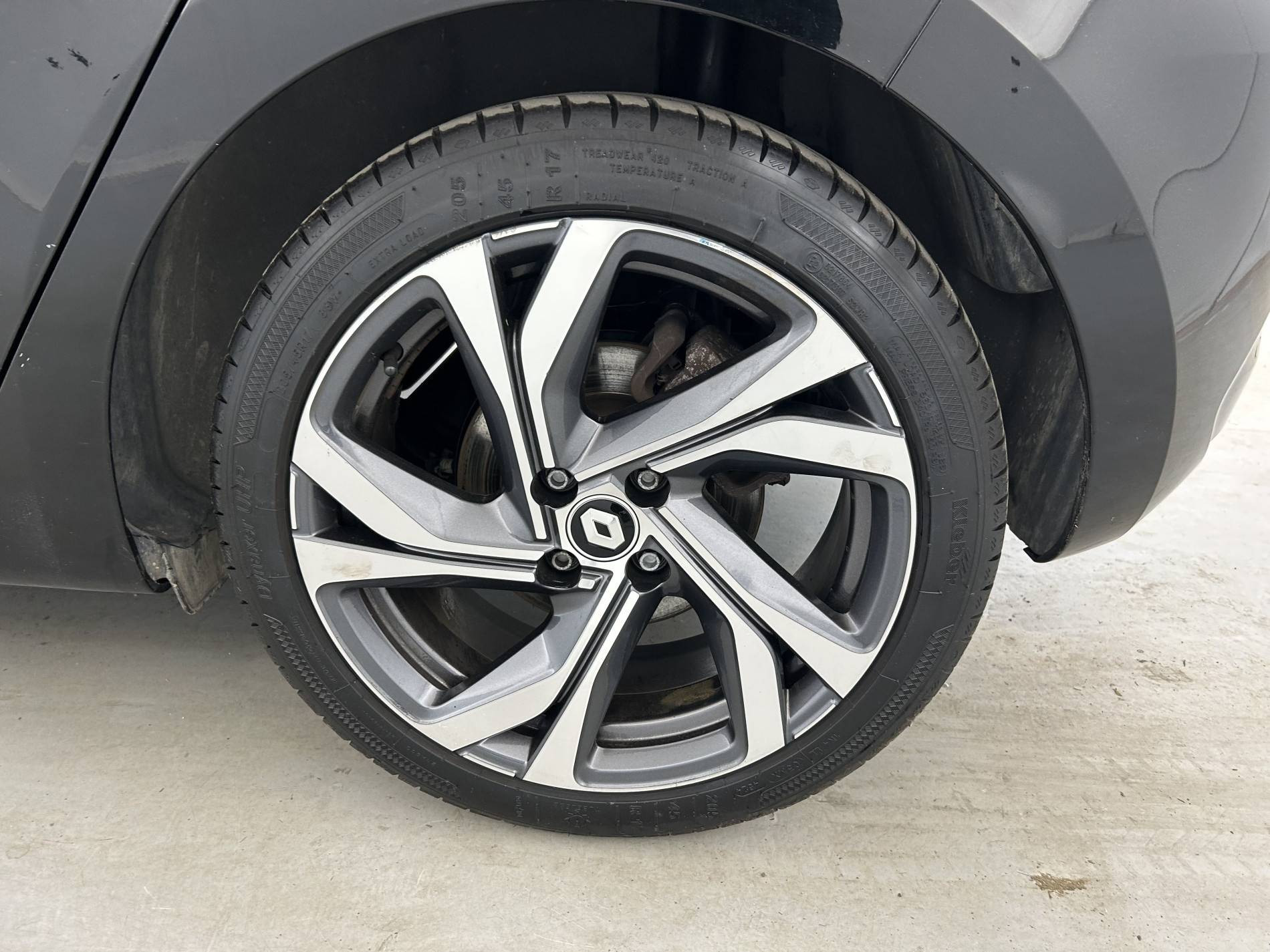 Vente en ligne Renault Clio 5 Clio E-Tech 140 - 21N au prix de 15 000 €