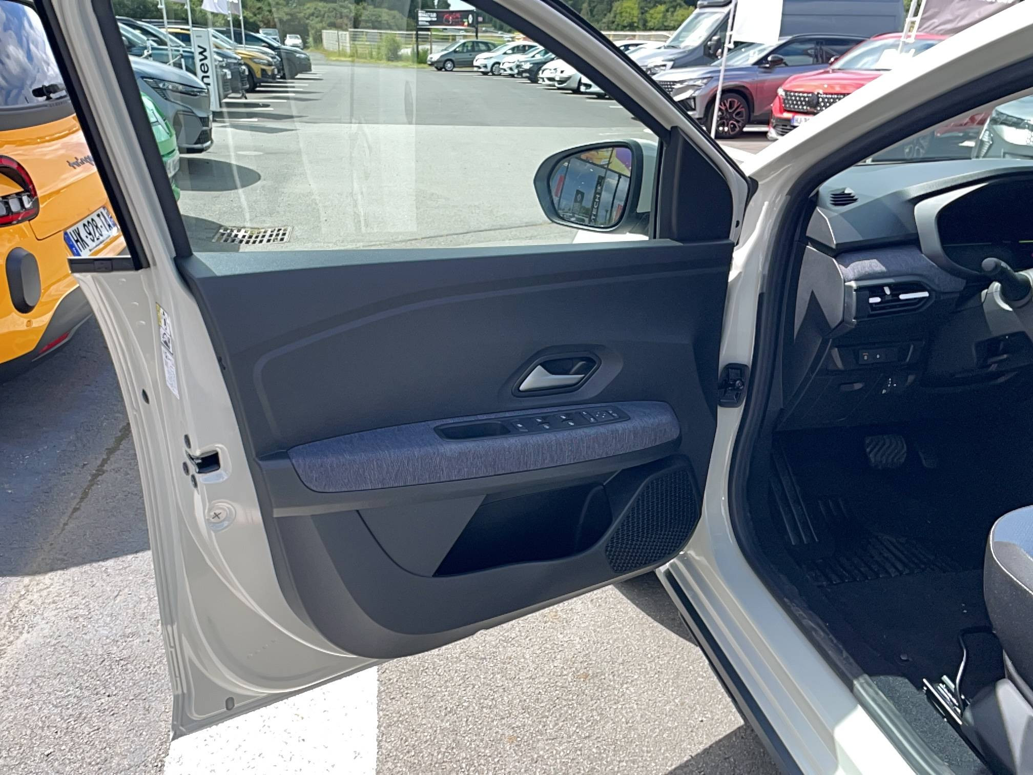Vente en ligne Dacia Jogger  155 7 pl au prix de 28 990 €