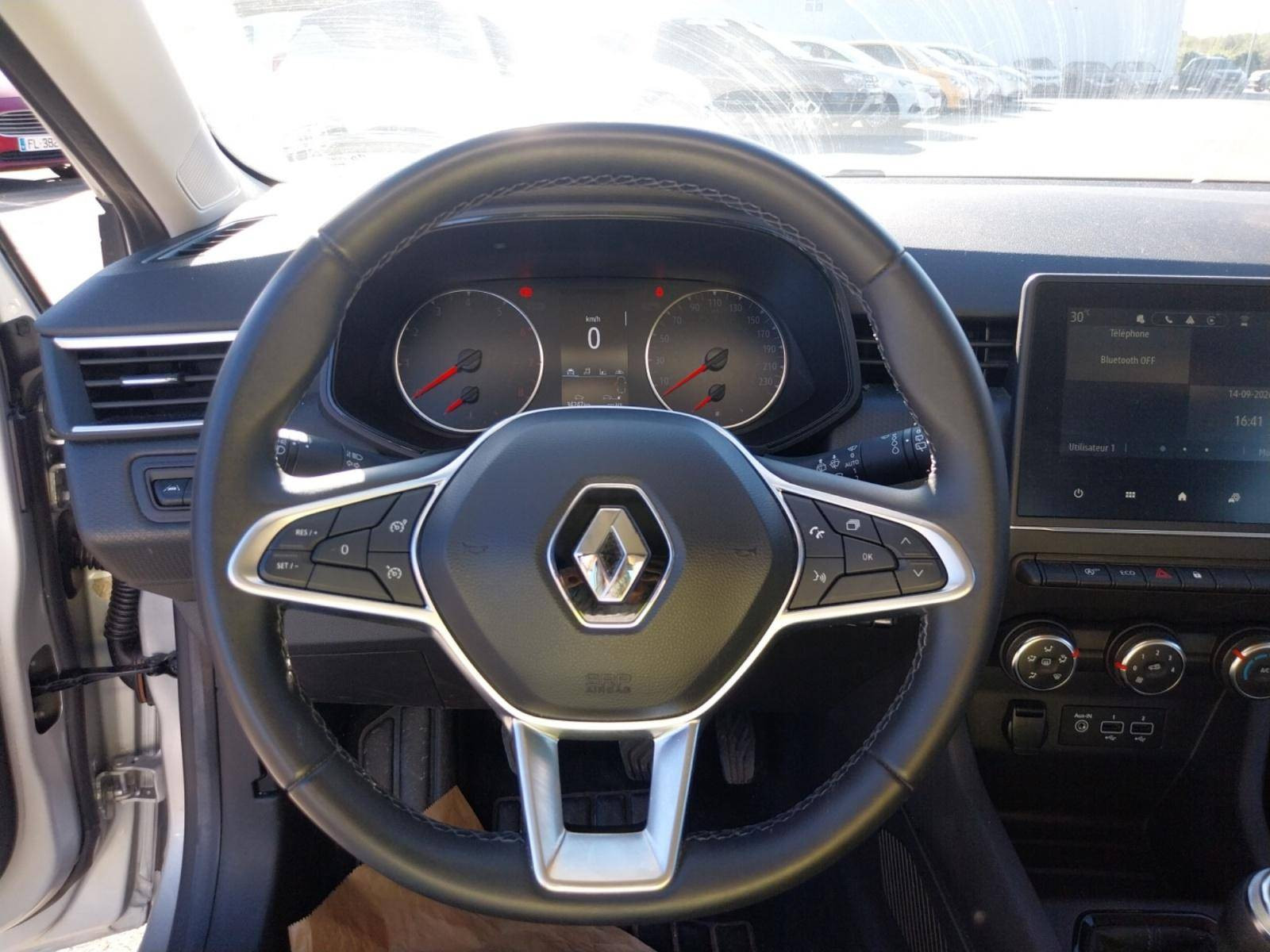 Vente en ligne Renault Clio 5 Clio TCe 90 au prix de 13 490 €