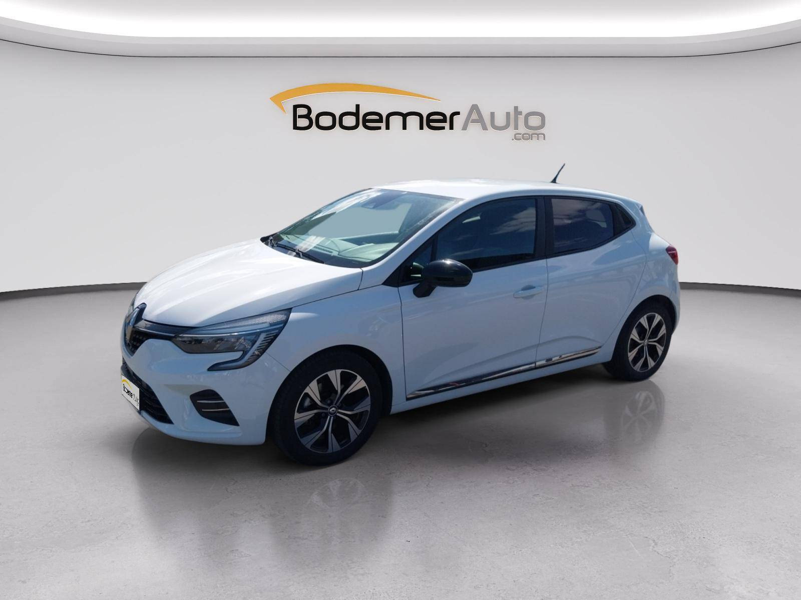 Renault Clio 5 Clio E-Tech full hybrid 145 occasion de 2023 en vente à Paimpol