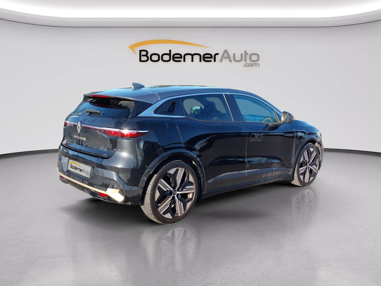 Vente en ligne Renault Megane E-Tech  EV60 220 ch super charge au prix de 22 990 €