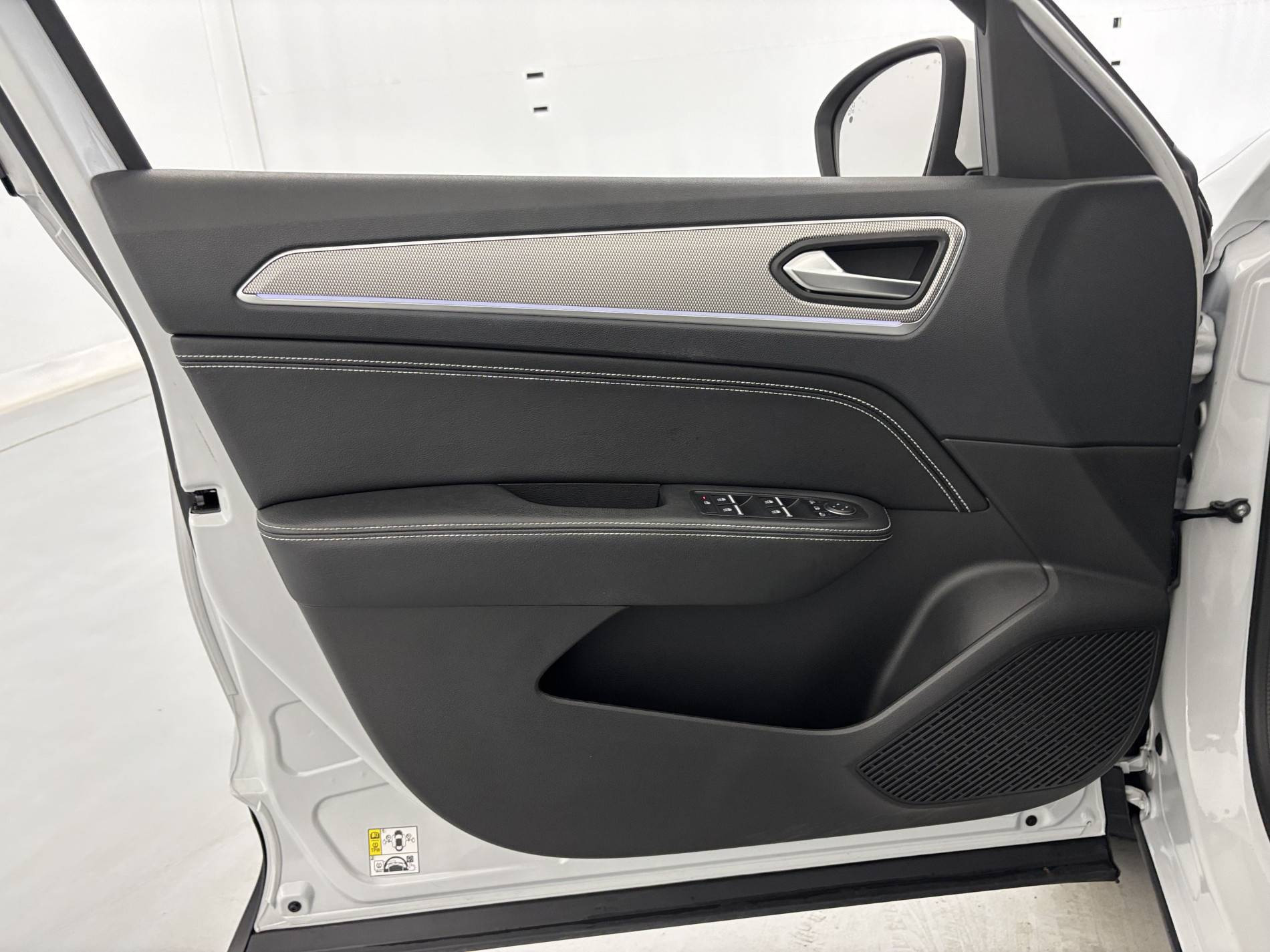 Vente en ligne Renault Arkana  E-Tech hybride 145 - 22 au prix de 21 490 €