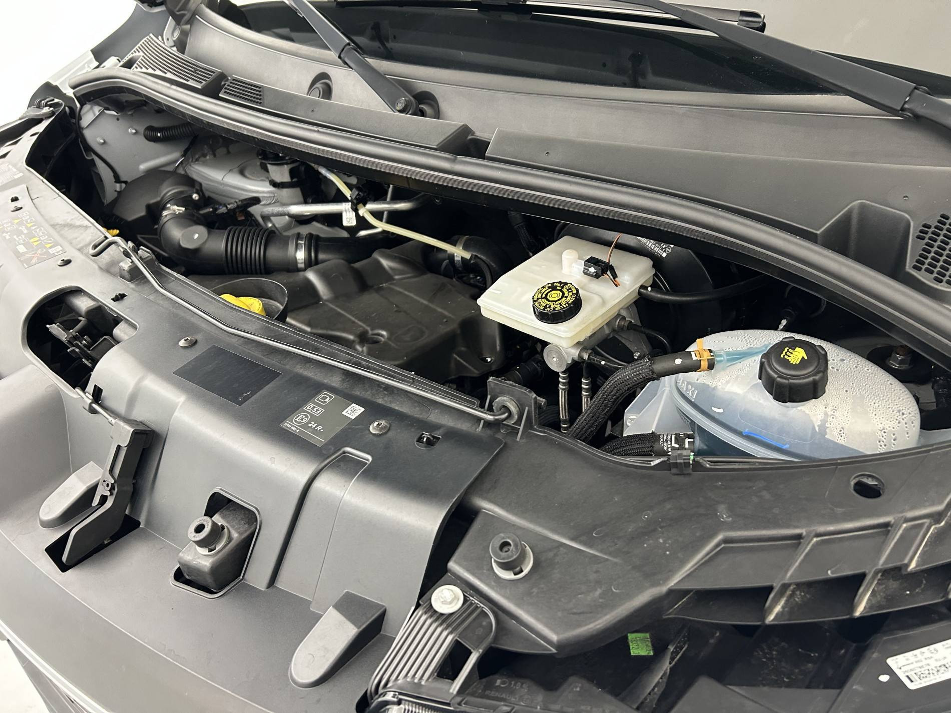 Vente en ligne Renault Master Fourgon MASTER FGN TRAC F3500 L3H3 BLUE DCI 135 au prix de 26 490 €