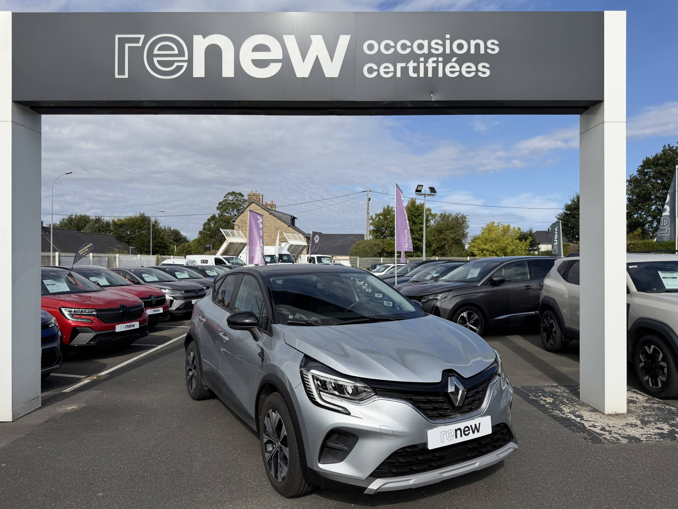 Renault Captur  E-Tech full hybrid 145 occasion de 2023 en vente à Lannion
