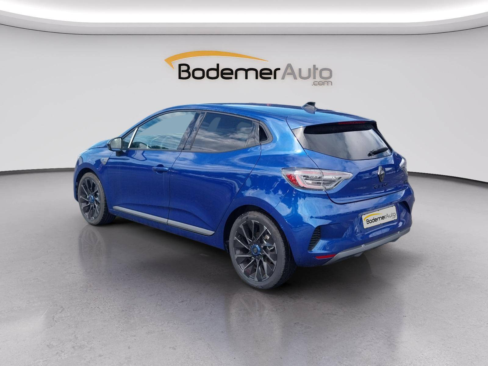 Vente en ligne Renault Clio 5 Clio E-Tech full hybrid 145 ch GSR2 au prix de 23 490 €