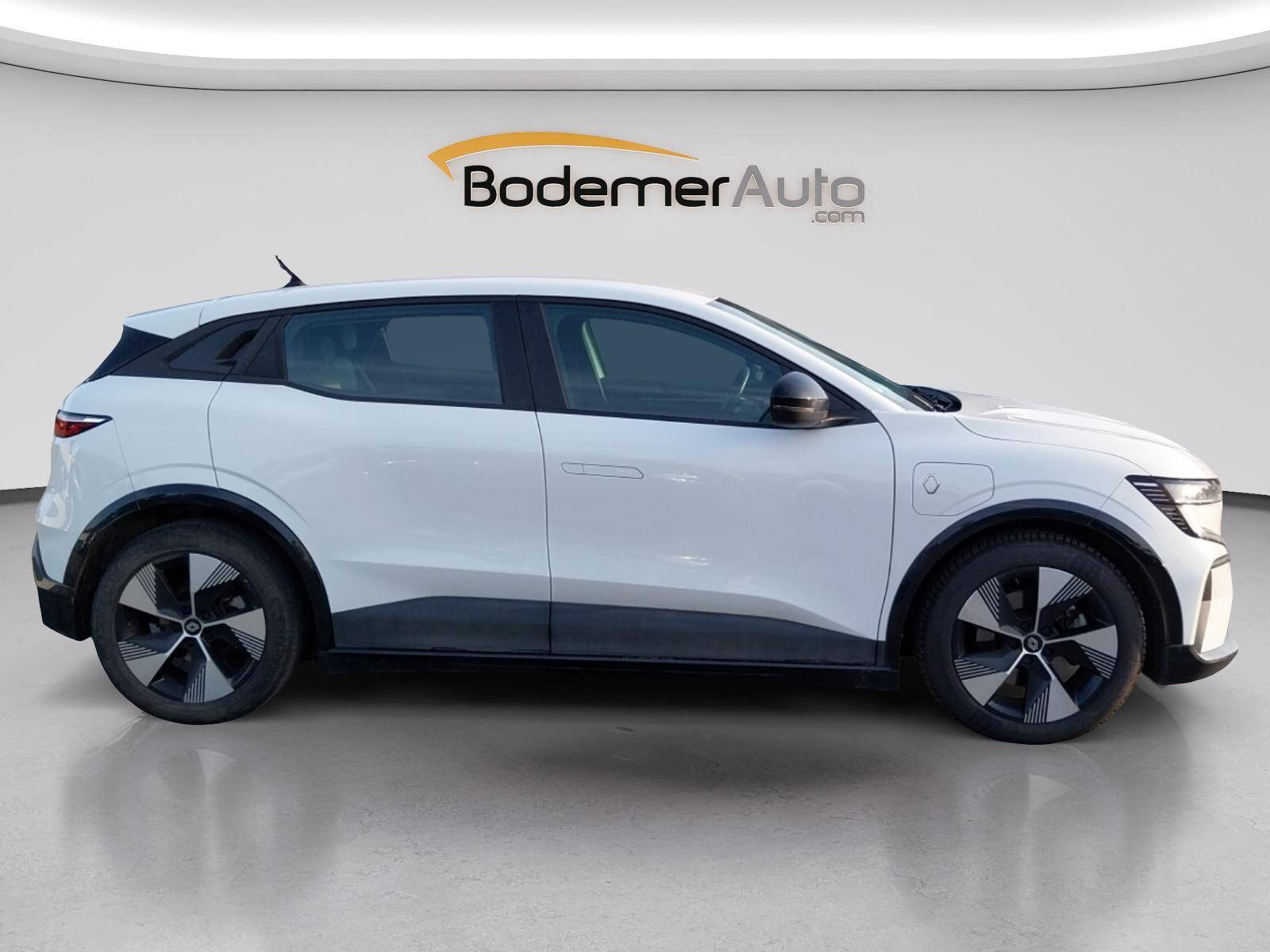 Vente en ligne Renault Megane E-Tech  EV60 220 ch super charge au prix de 21 500 €
