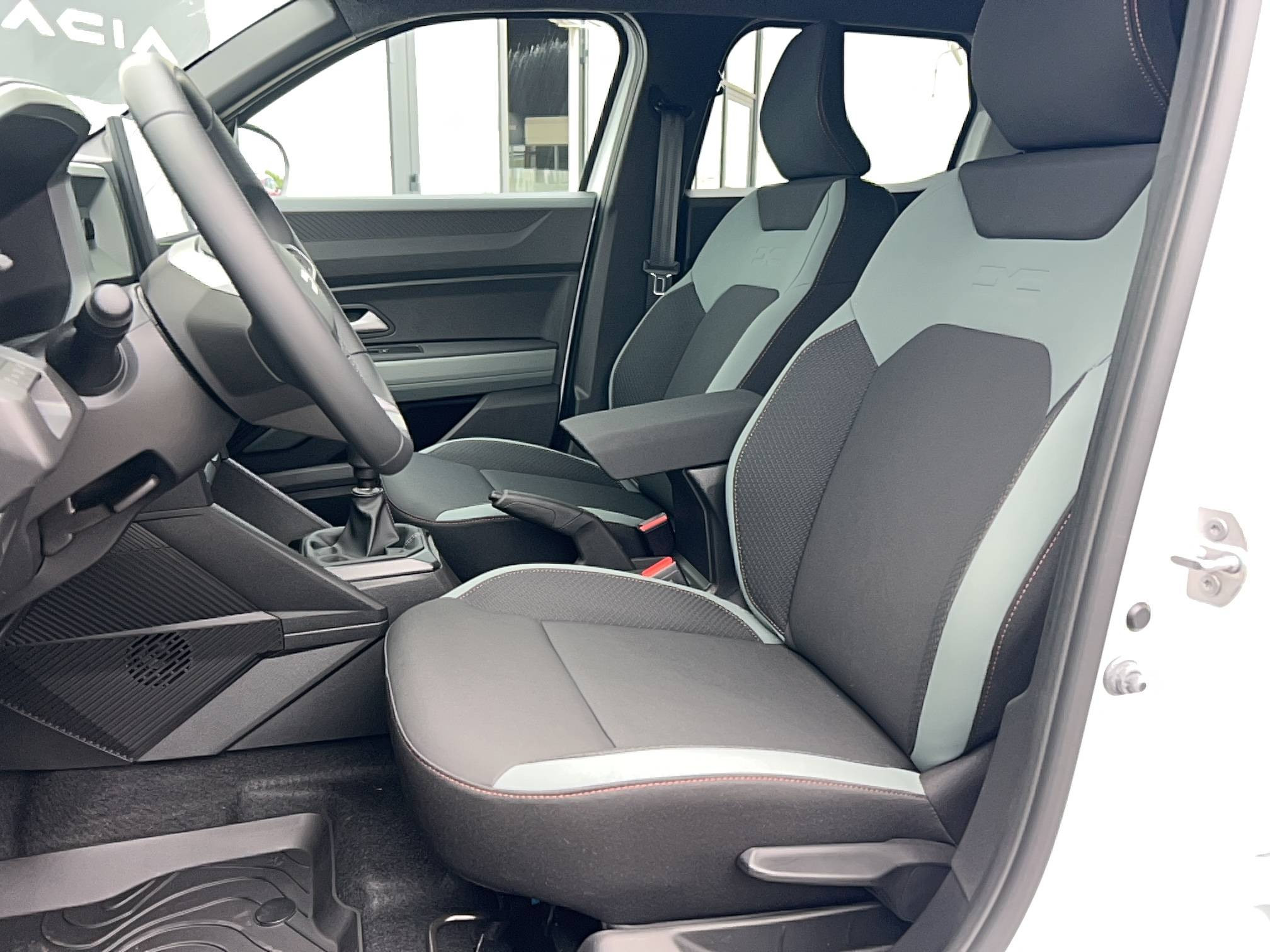 Vente en ligne Dacia Duster  Mild Hybrid 130 au prix de 24 980 €