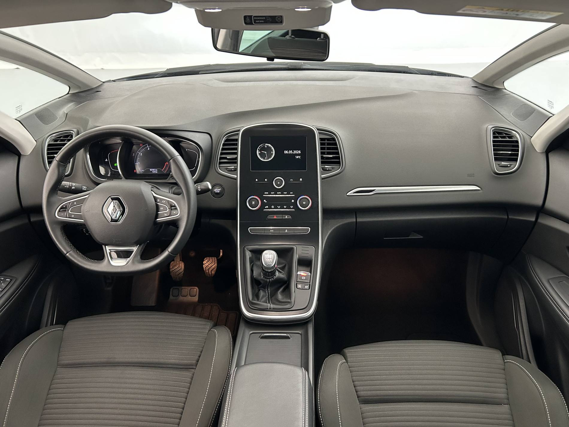 Vente en ligne Renault Scenic 4 Scenic TCe 115 FAP - 21 au prix de 14 790 €