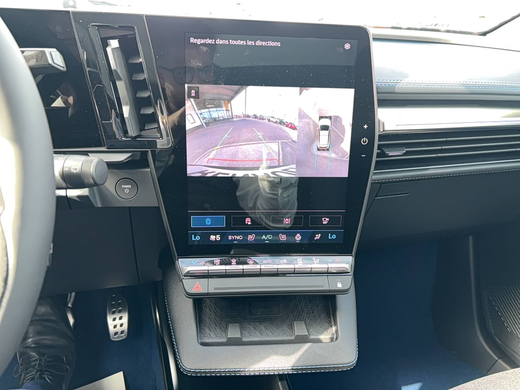 Vente en ligne Renault Scenic E-Tech Scenic E-Tech électrique 220 ch grande autonomie au prix de 48 900 €