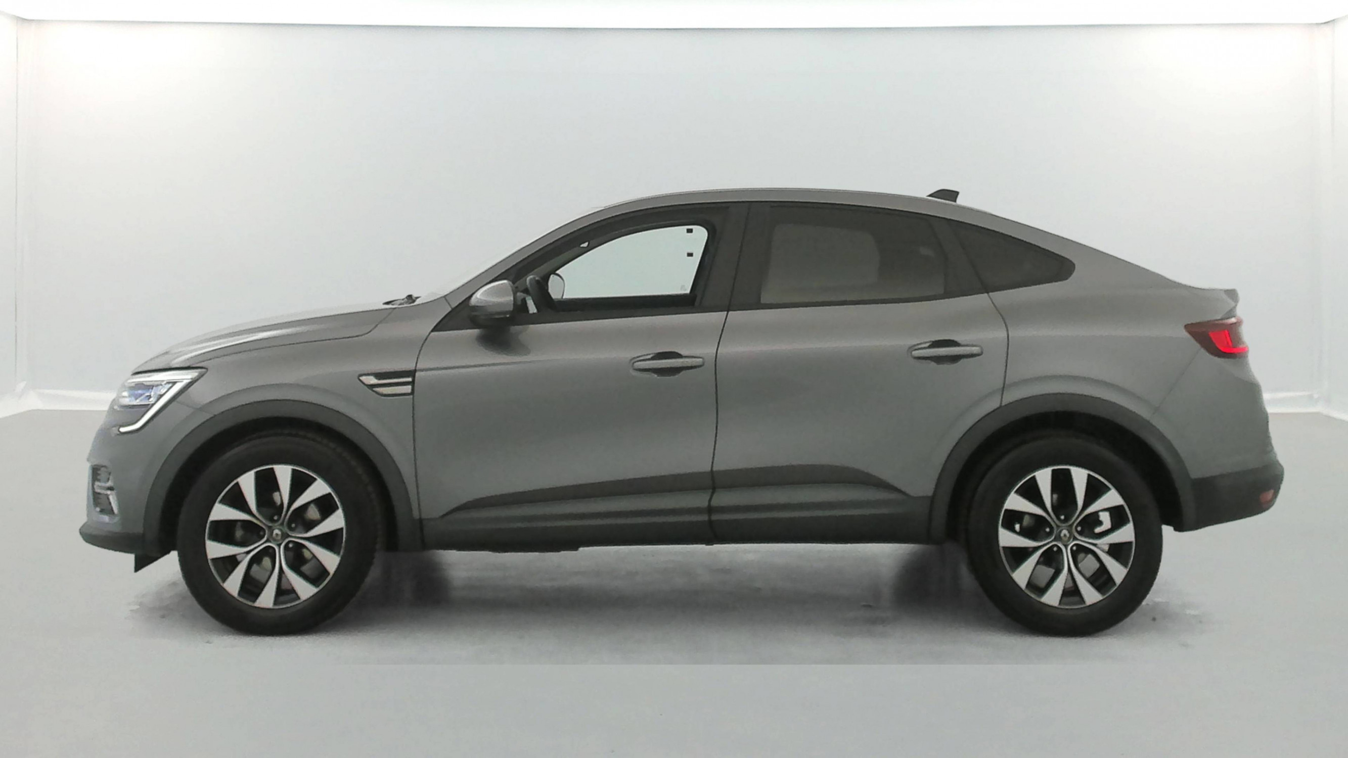 Vente en ligne Renault Arkana  TCe 140 EDC FAP au prix de 16 590 €