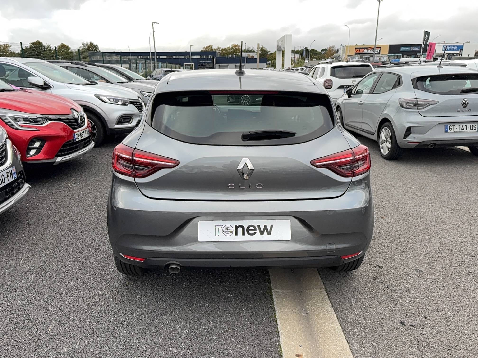 Vente en ligne Renault Clio 5 Clio TCe 90 au prix de 15 490 €