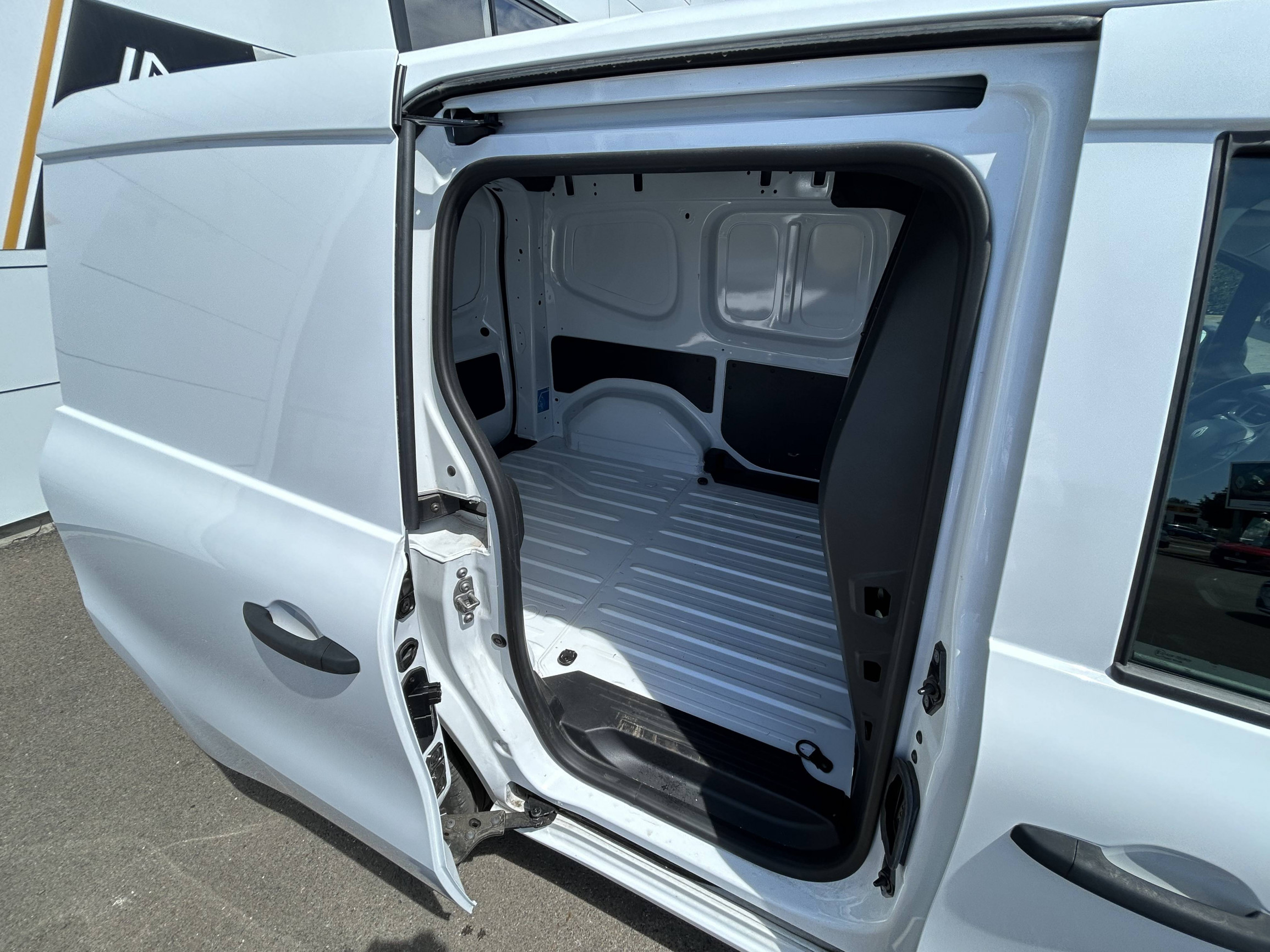 Vente en ligne Renault Kangoo Van  TOLE L1 BLUE DCI 95 AUTO au prix de 21 450 €